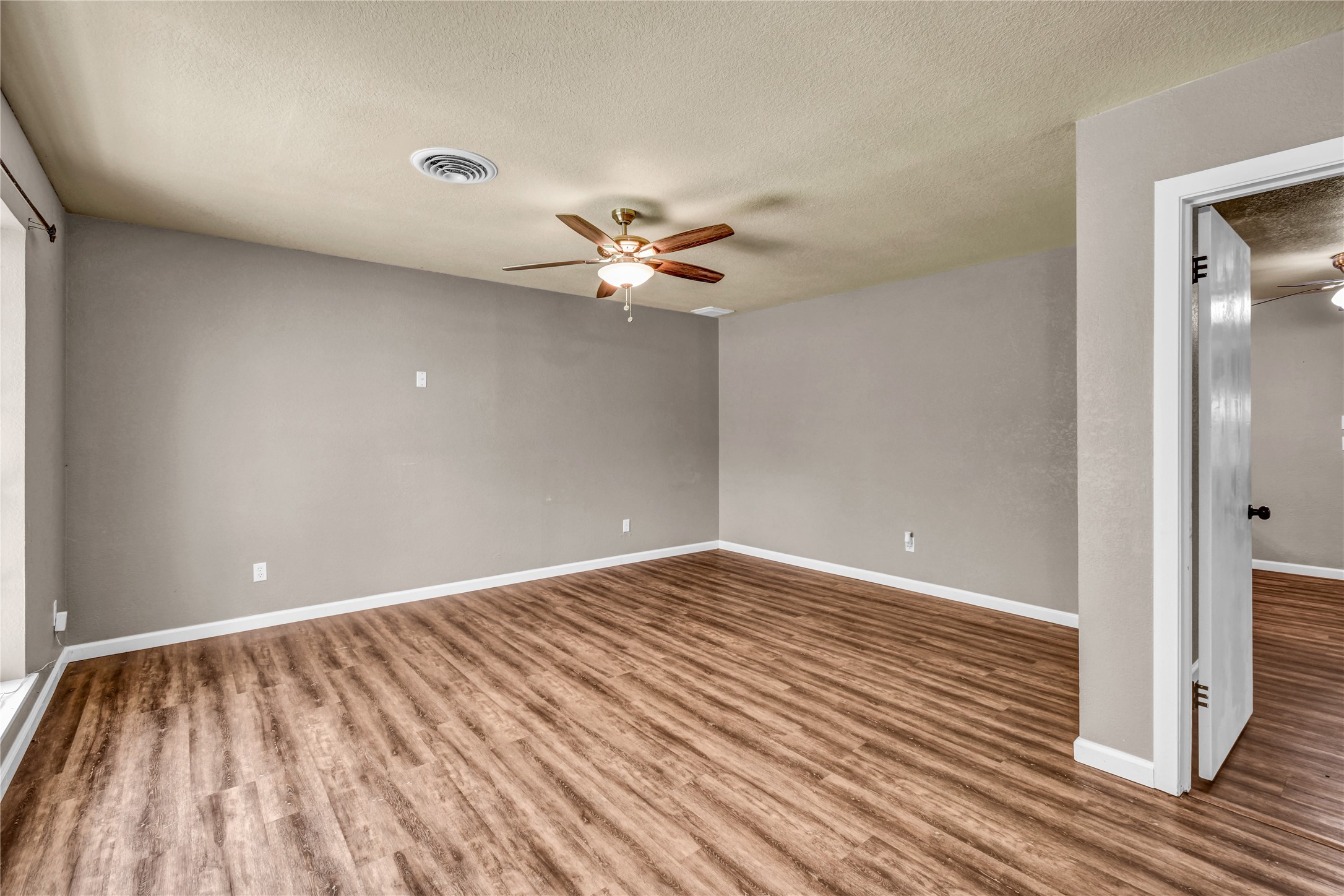 404 S 14th Street Property Photo 11