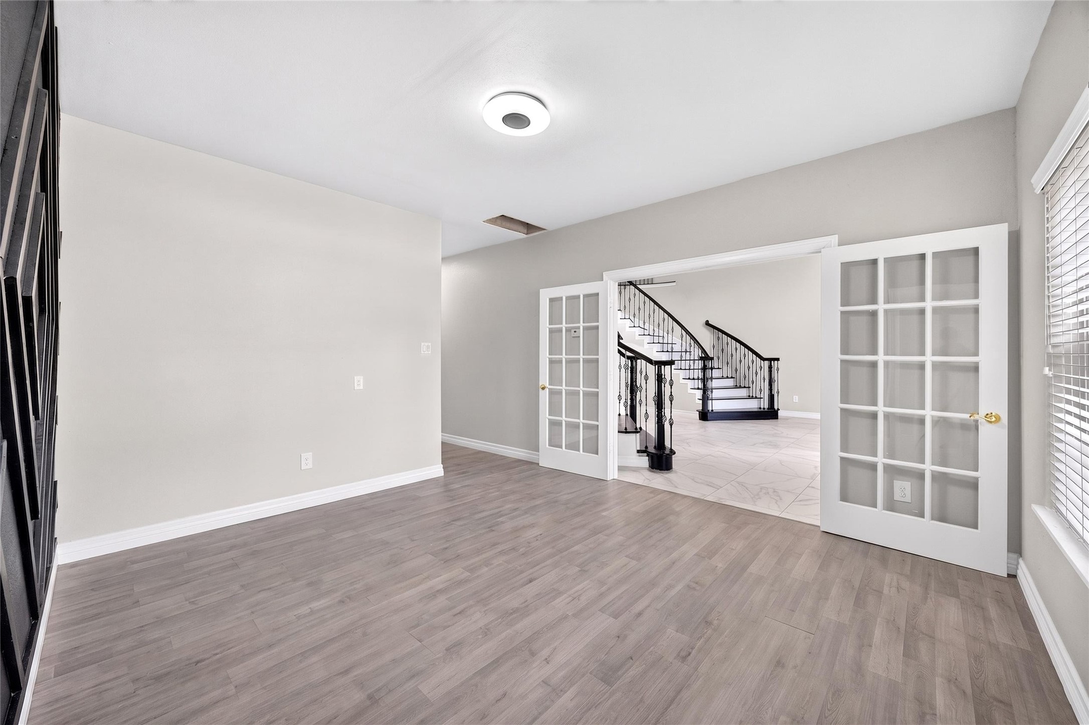 8438 Darlington Drive Property Photo 20