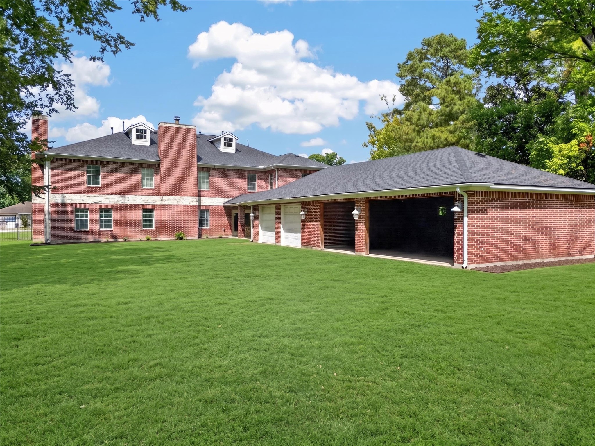 8438 Darlington Drive Property Photo 49