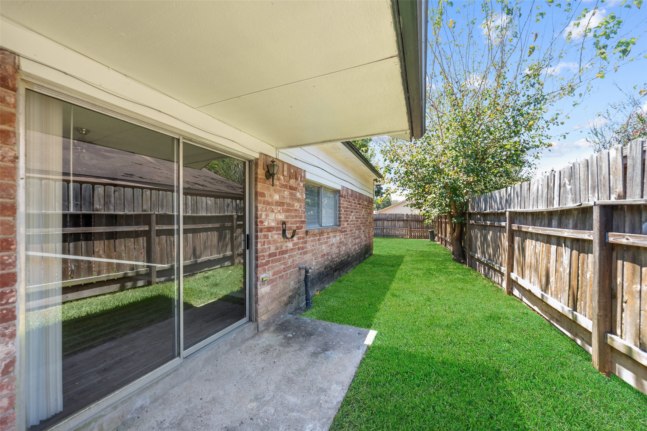 1022 Sierra Shadows Drive Property Photo 3