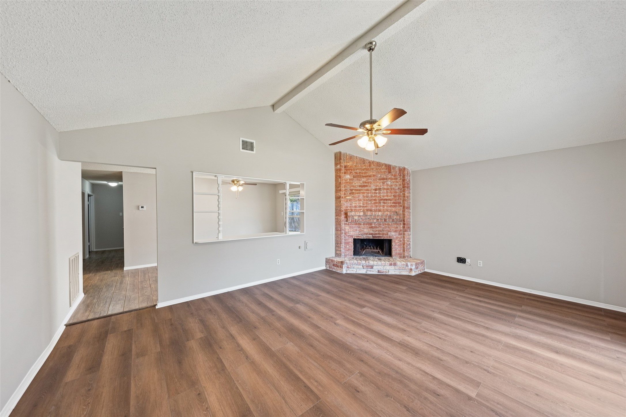 1022 Sierra Shadows Drive Property Photo 5