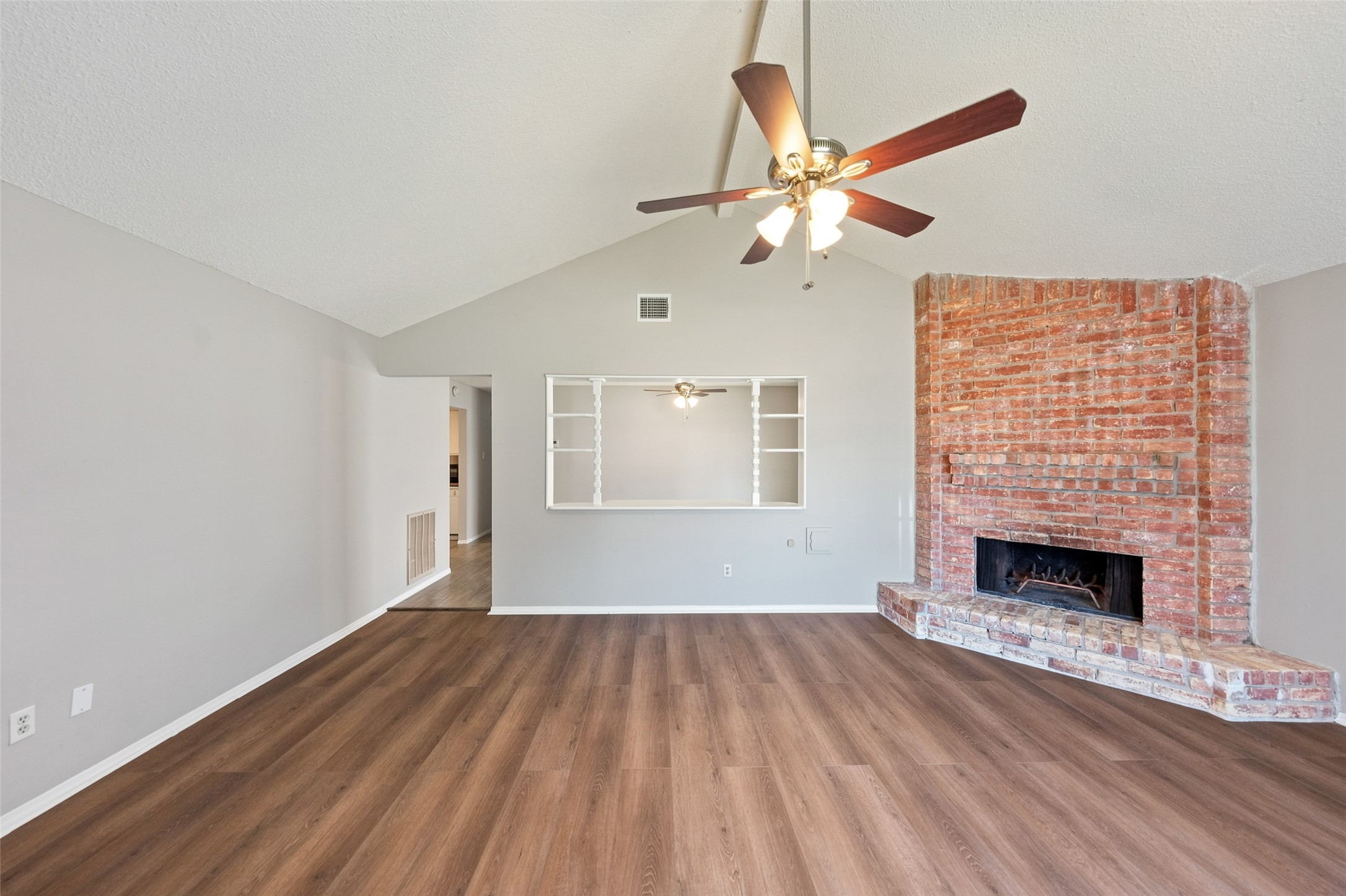 1022 Sierra Shadows Drive Property Photo 7