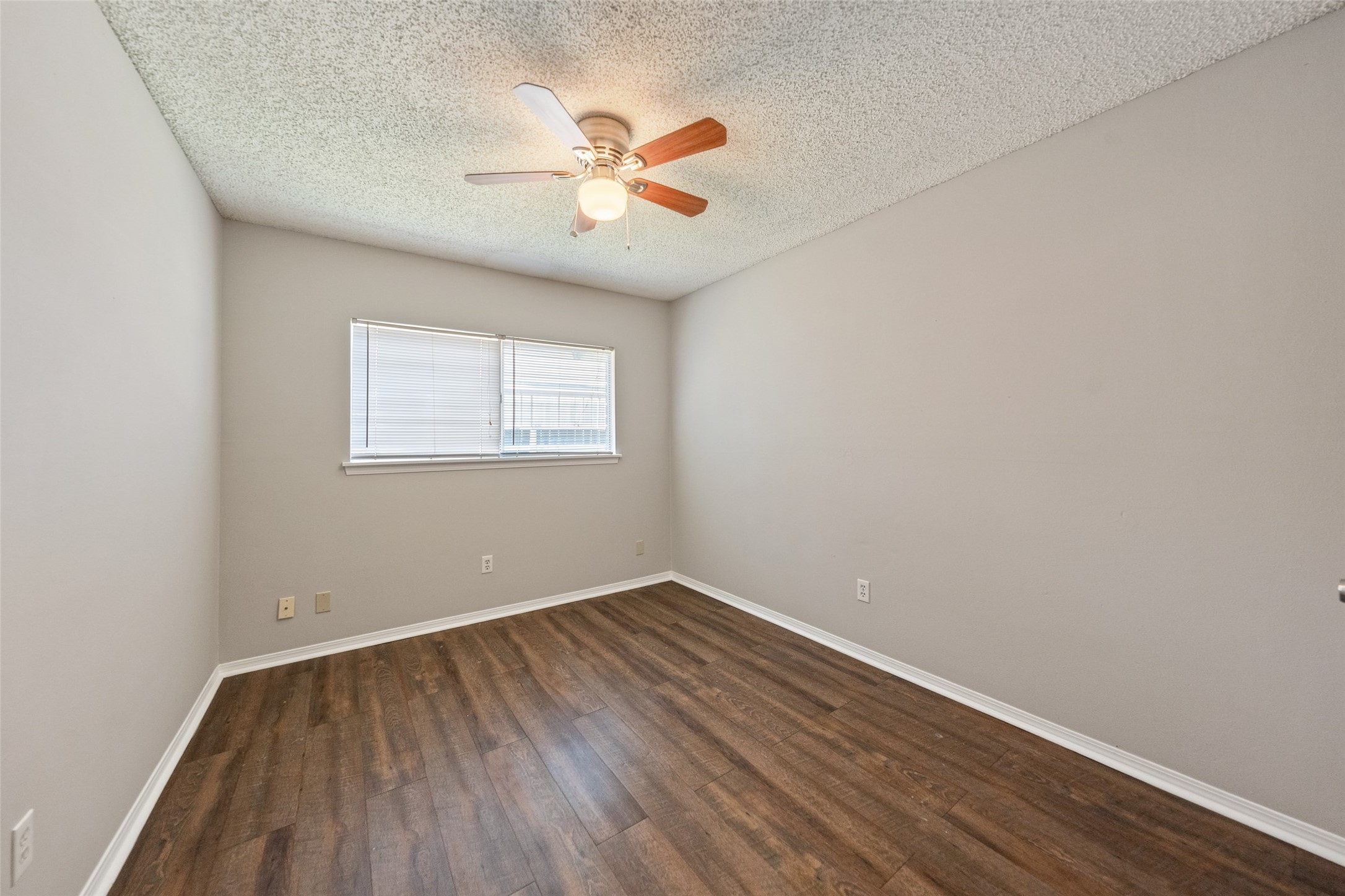 1022 Sierra Shadows Drive Property Photo 18