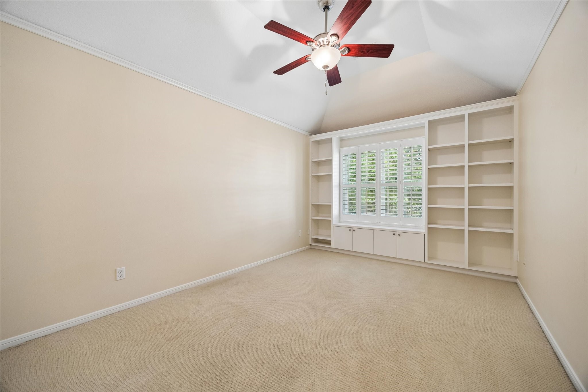 2703 Westgate Street Property Photo 17