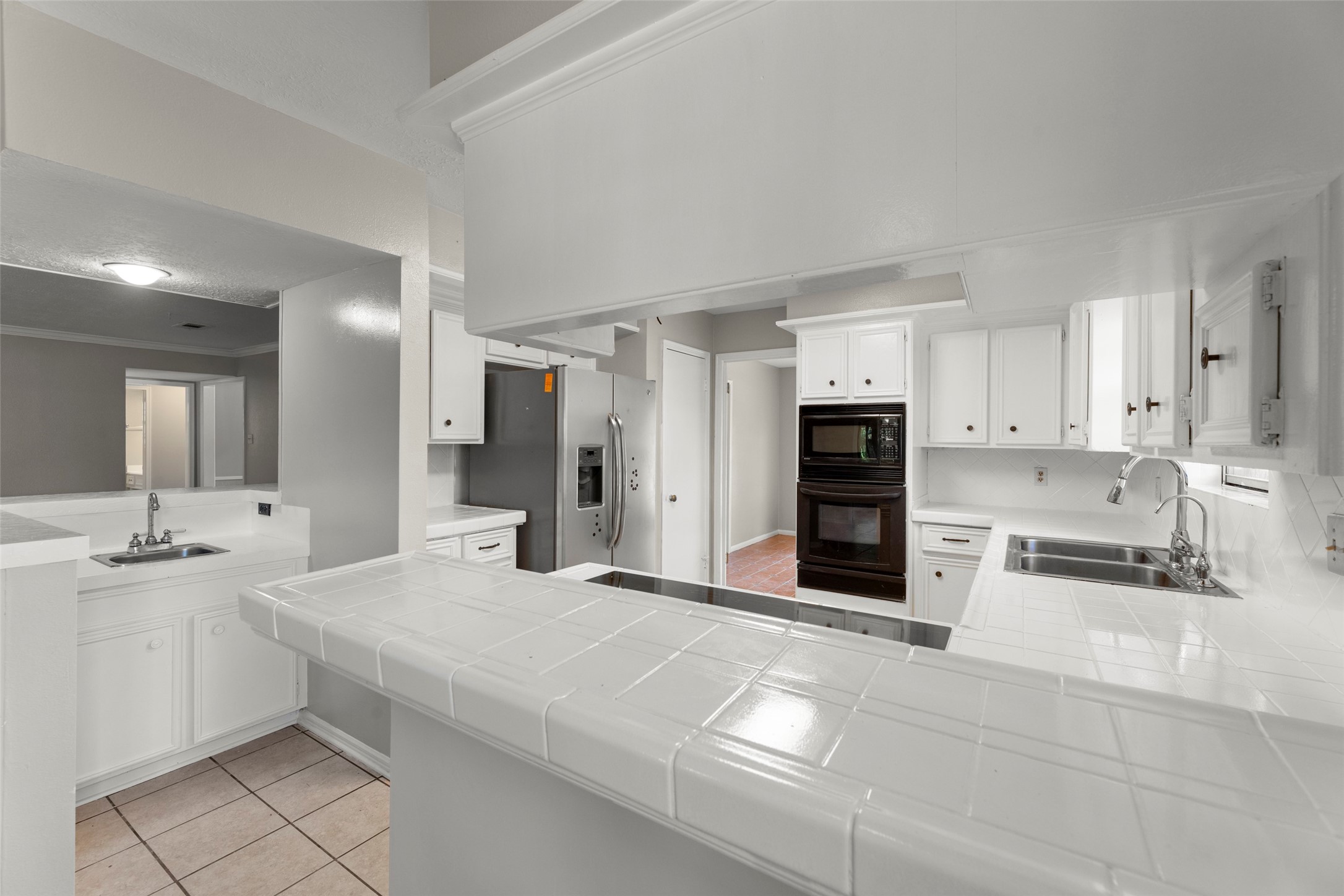 8102 Renmark Lane Property Photo 10