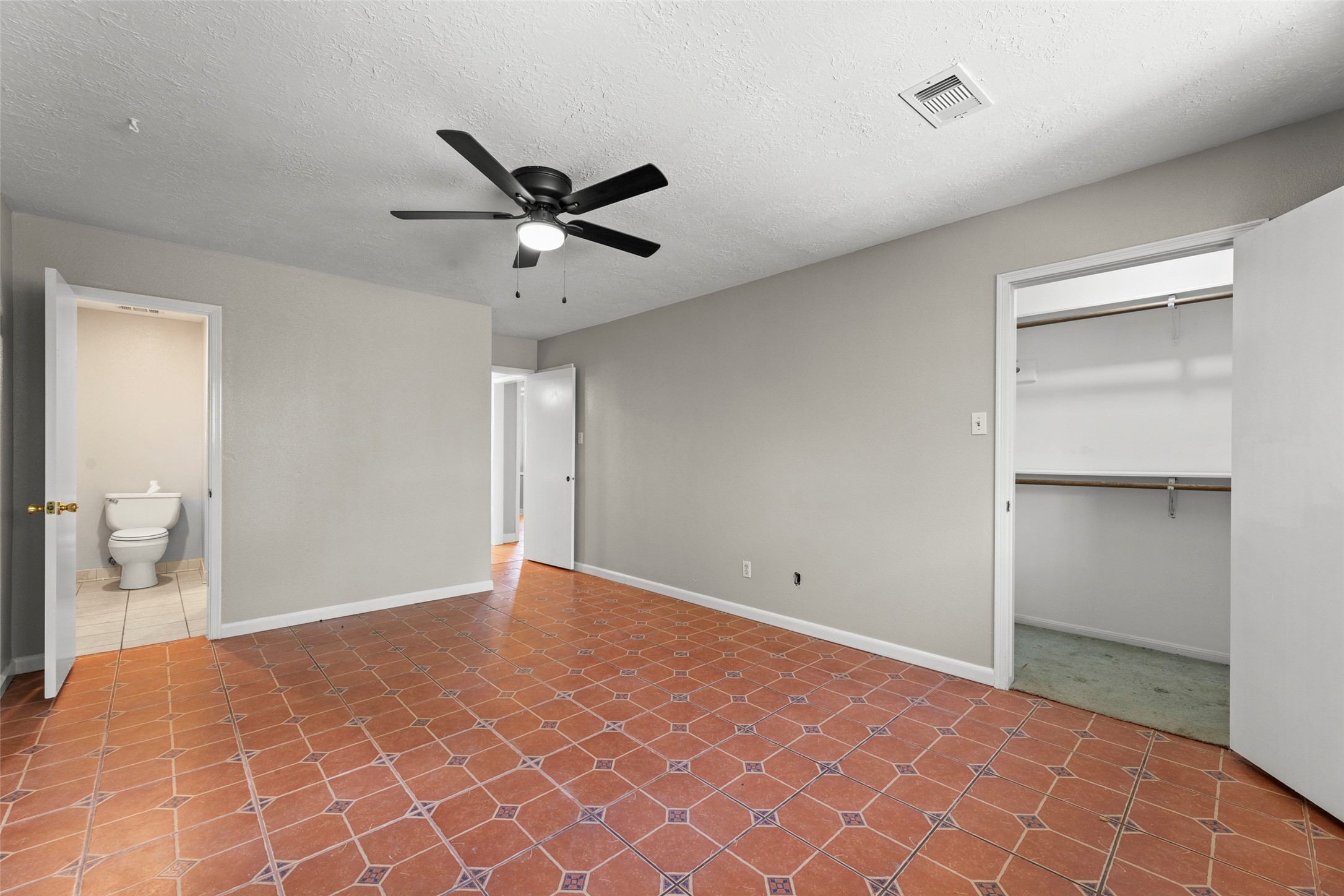 8102 Renmark Lane Property Photo 17