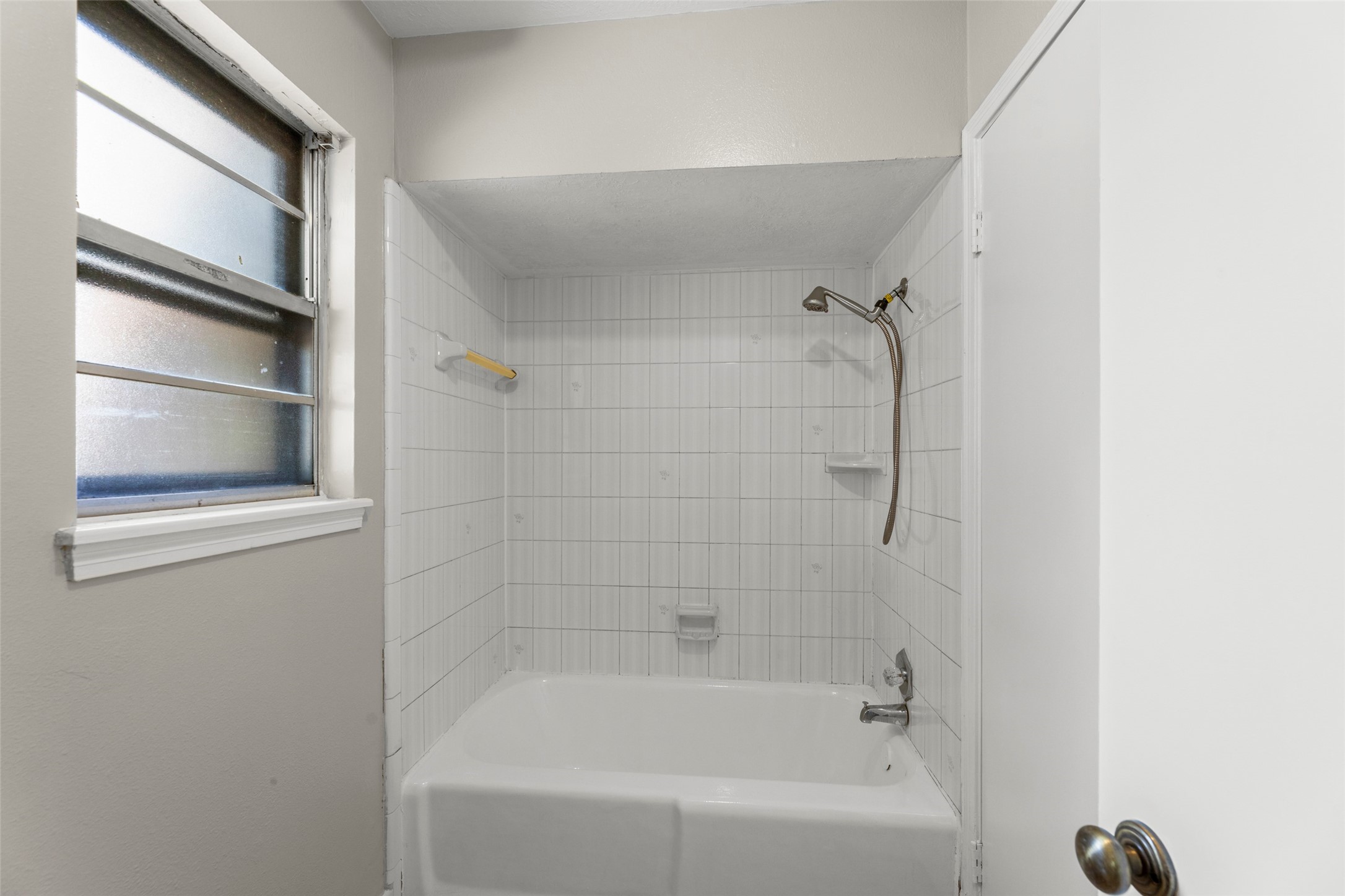 8102 Renmark Lane Property Photo 26