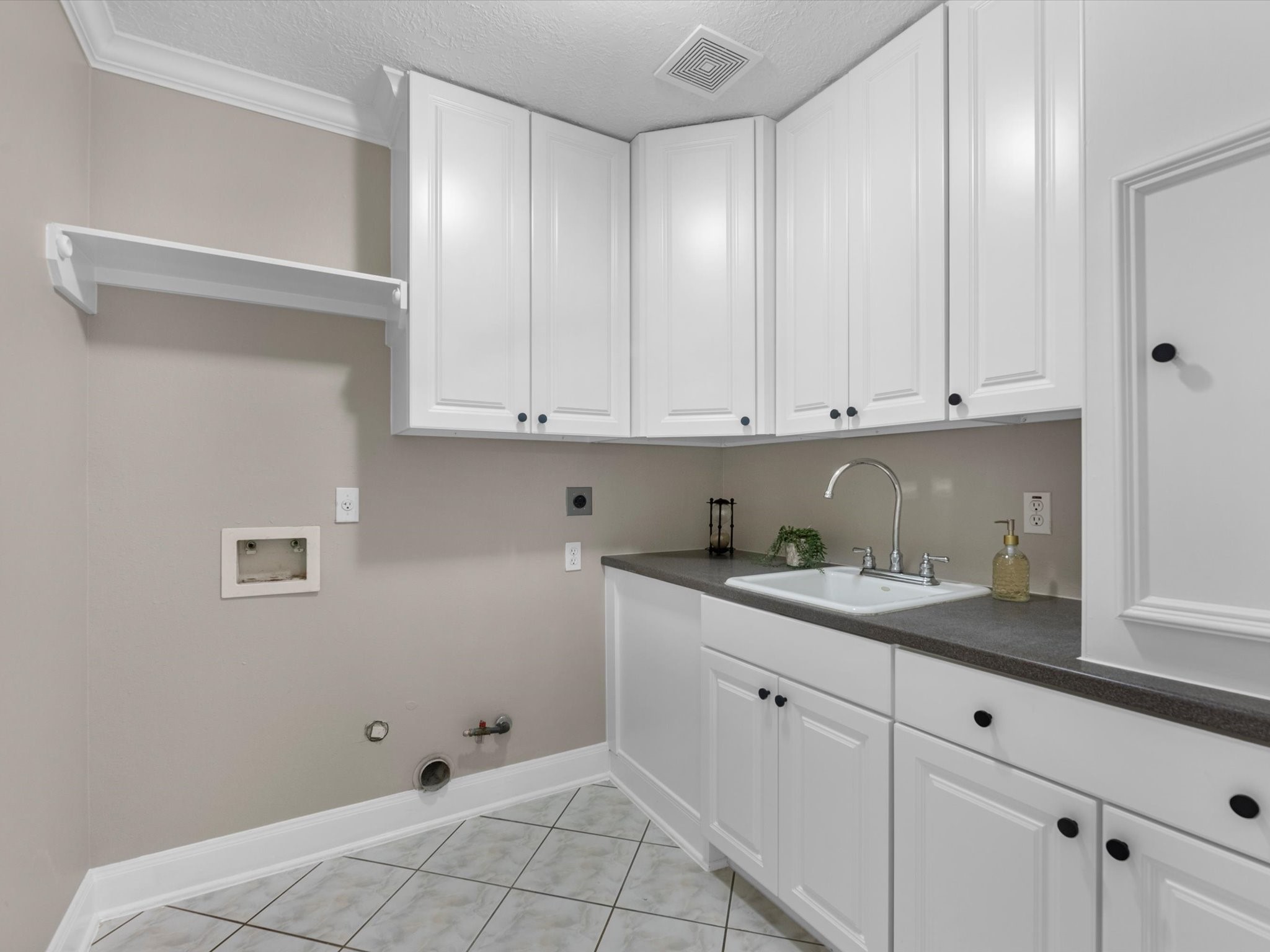 5005 Meadowlark Lane Property Photo 23