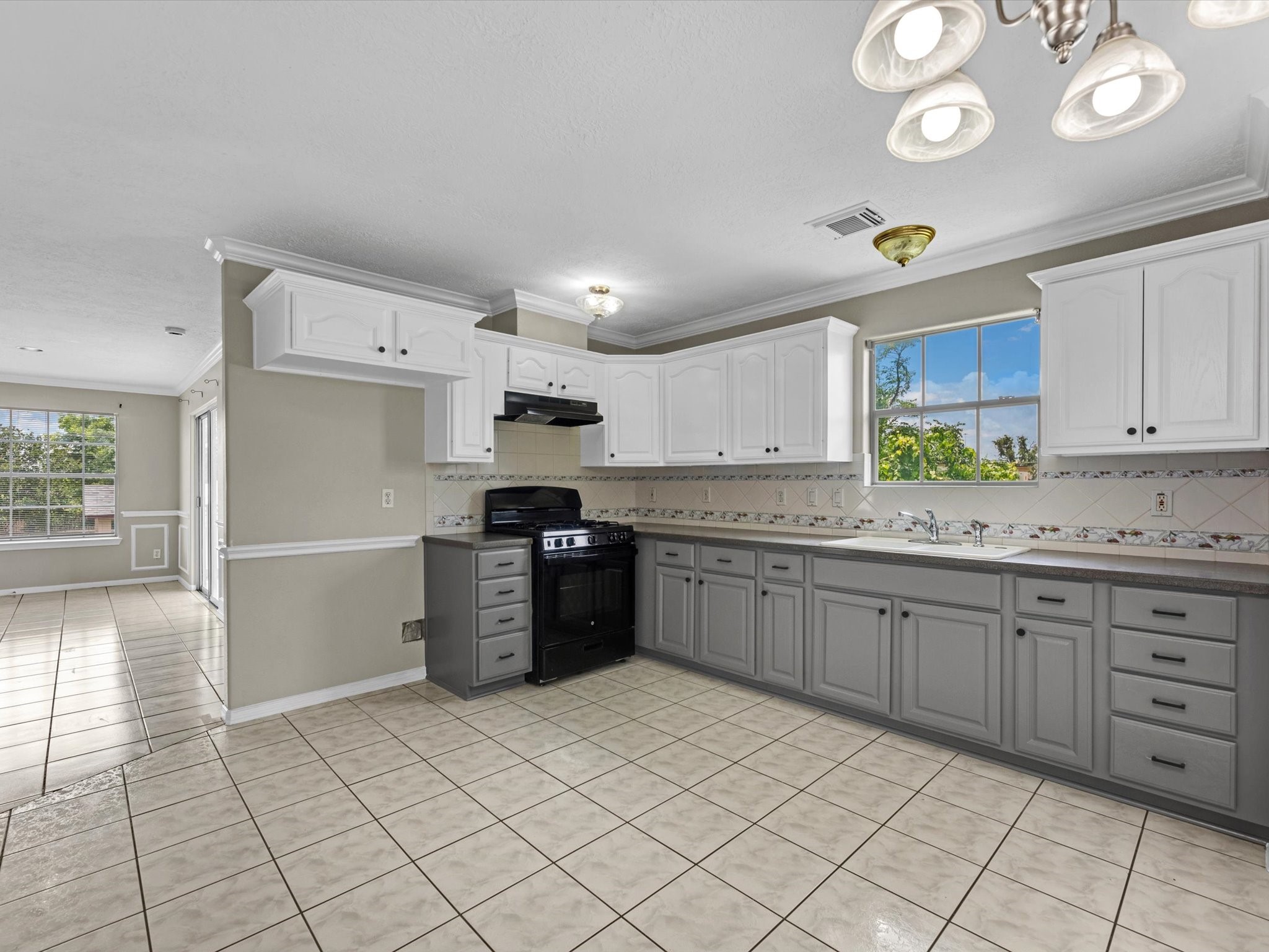 5005 Meadowlark Lane Property Photo 25