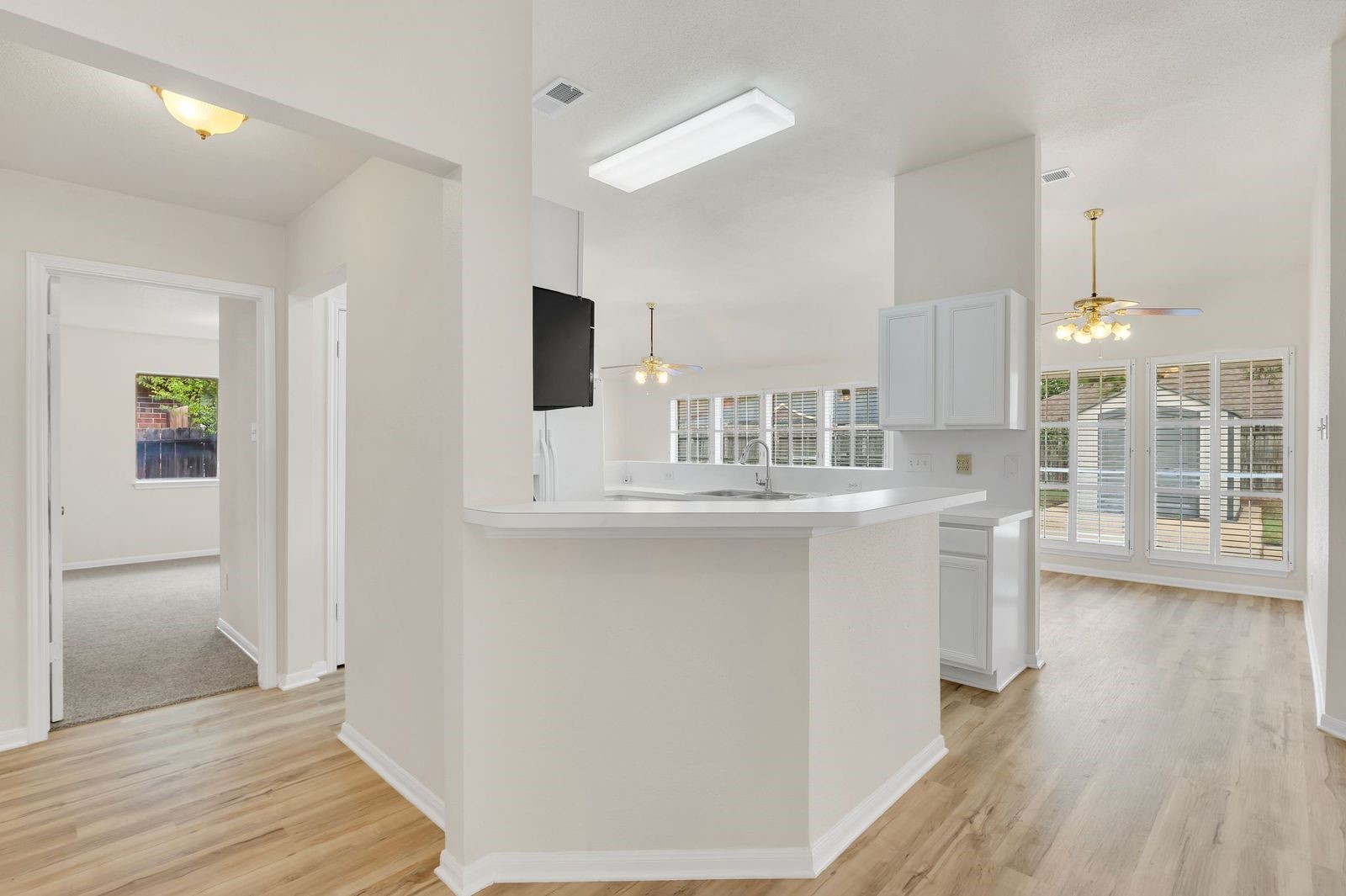 18734 Wonder Land Way Property Photo 6