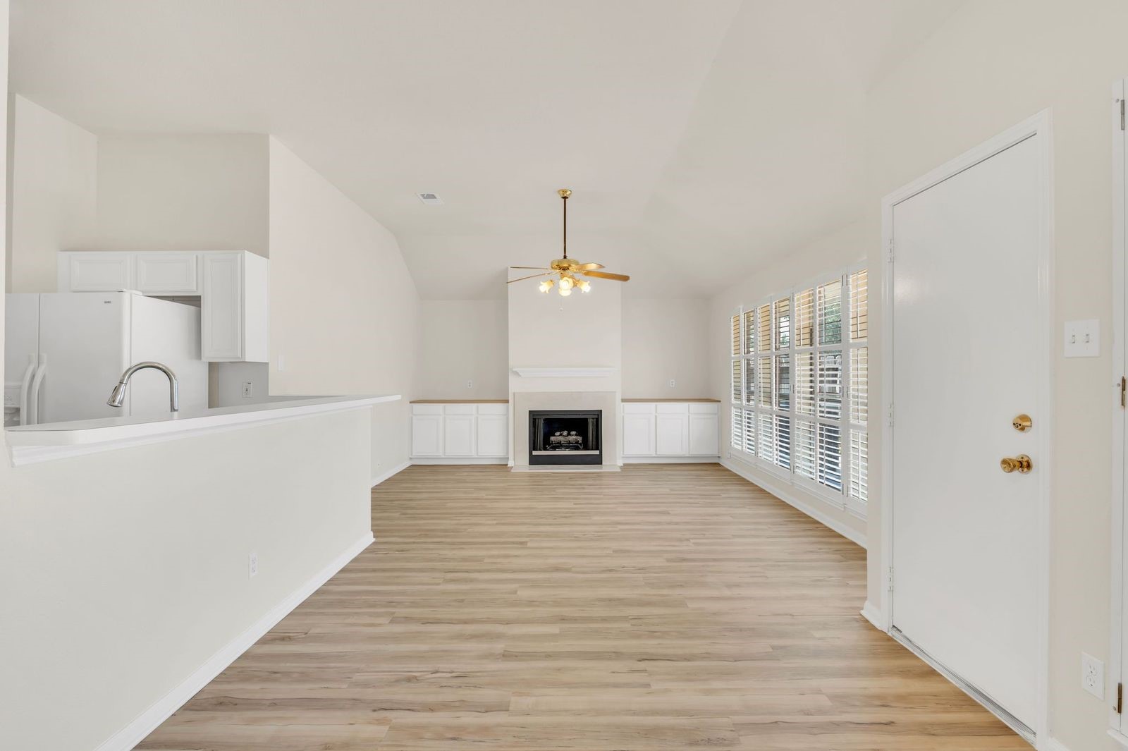 18734 Wonder Land Way Property Photo 11
