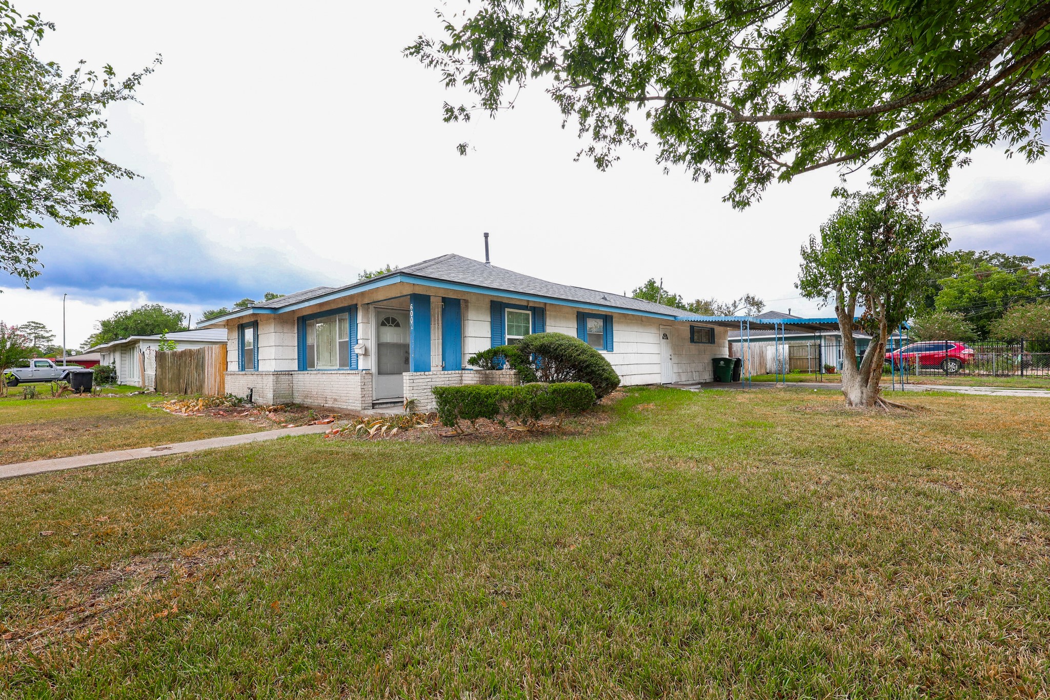 6002 Doulton Drive Property Photo 2