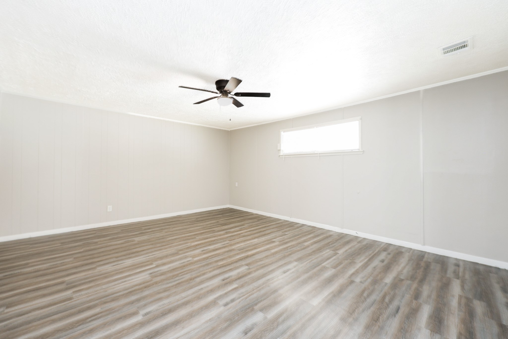 6002 Doulton Drive Property Photo 10