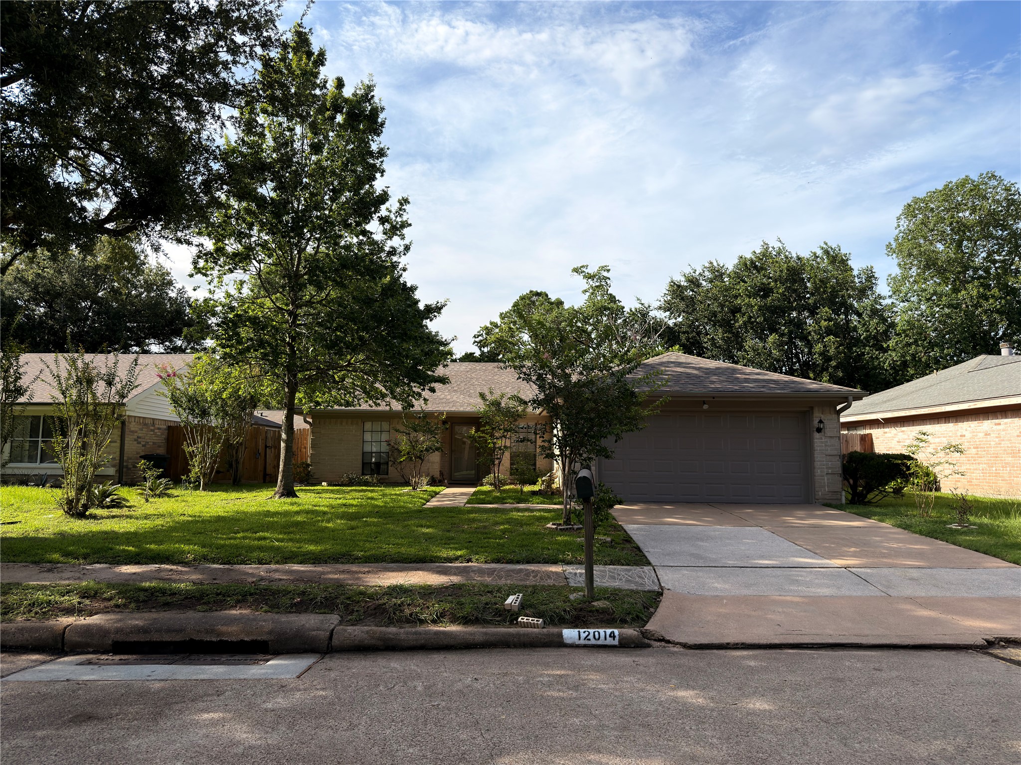 12014 Woolford Drive Property Photo 2