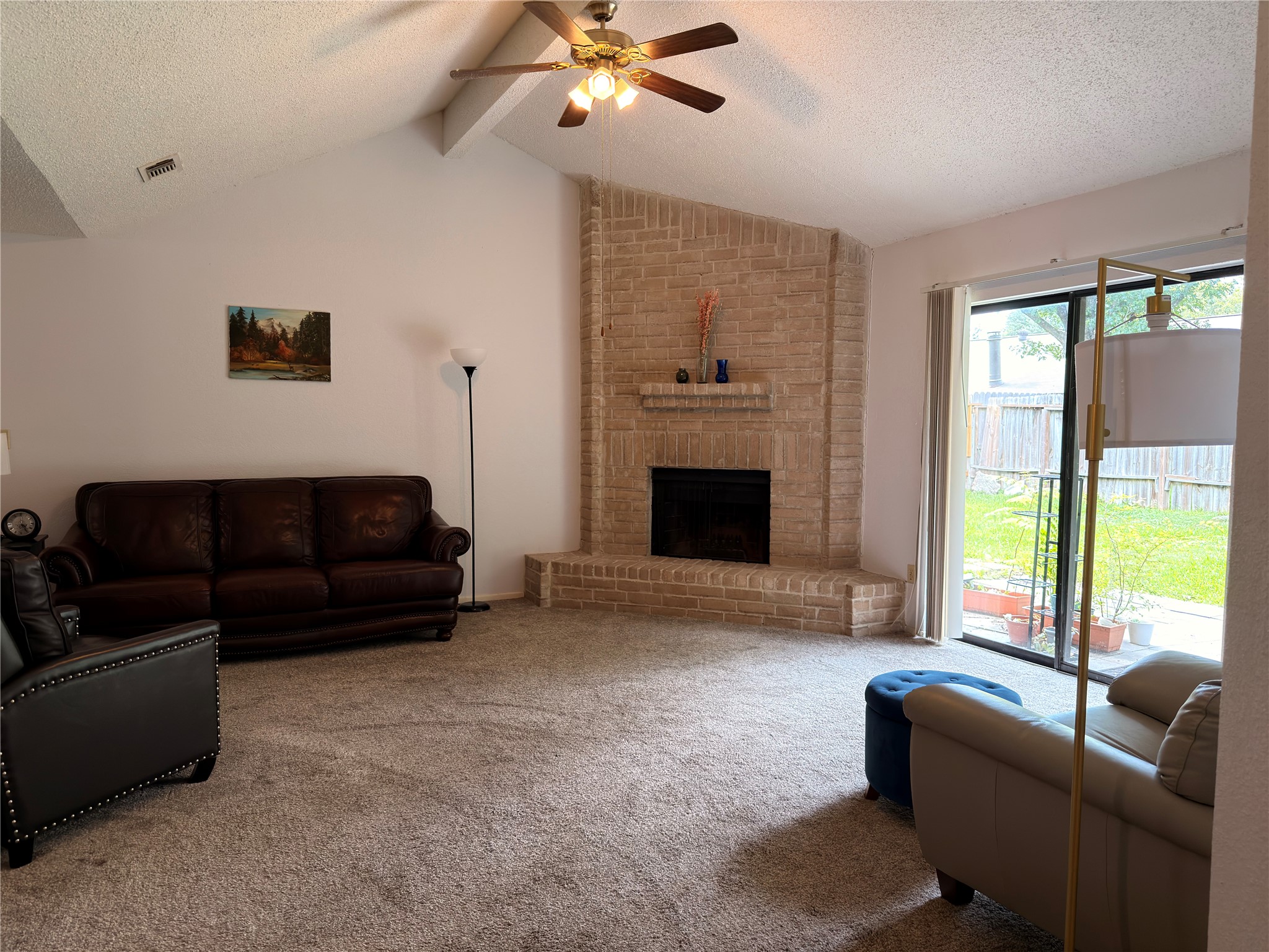 12014 Woolford Drive Property Photo 5