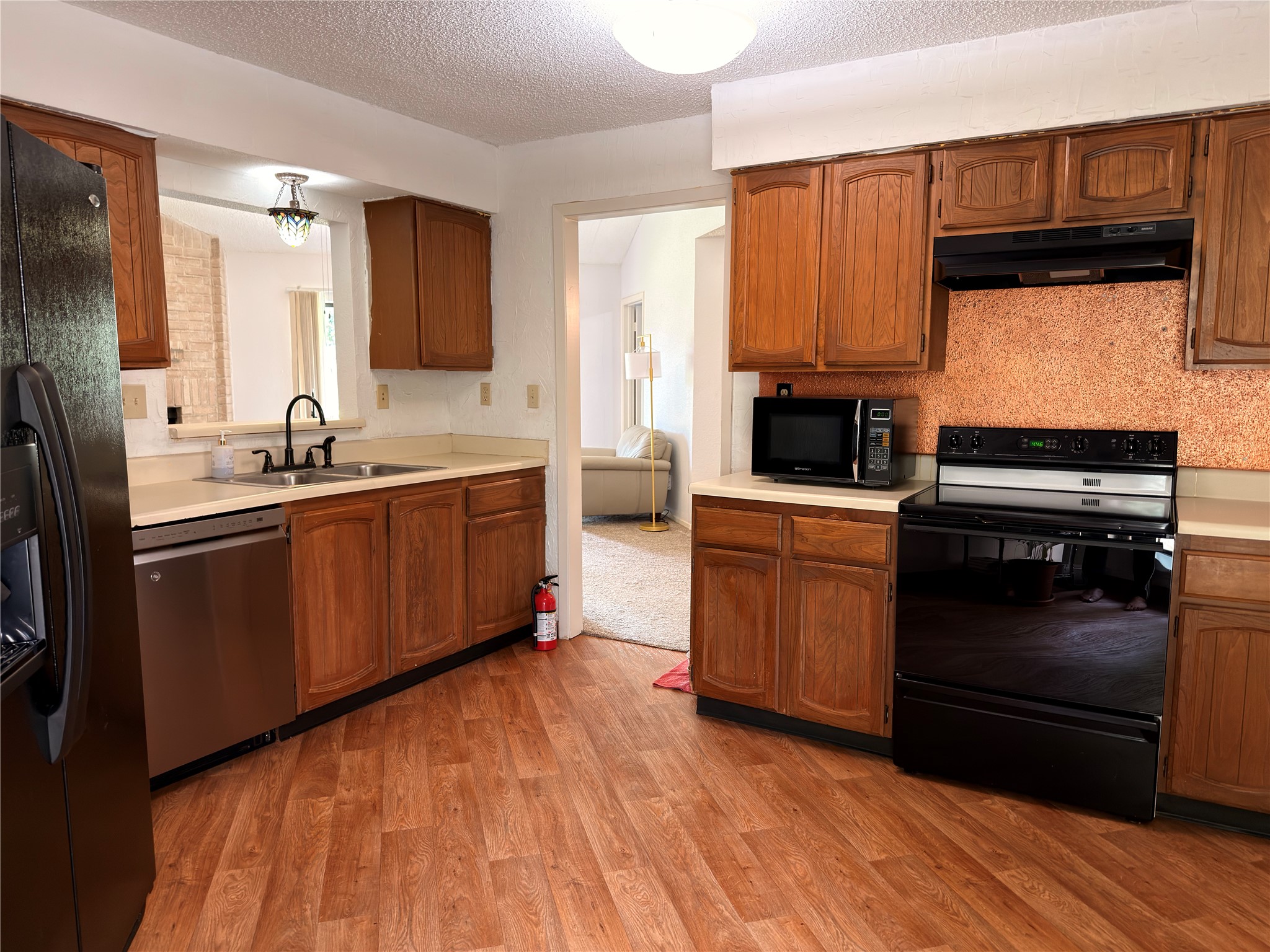 12014 Woolford Drive Property Photo 6
