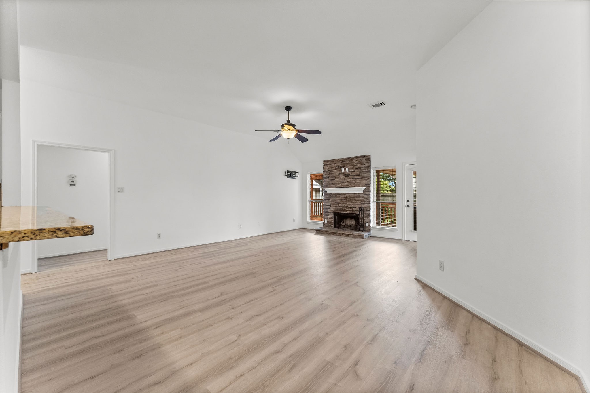 351 Fantasy Lane Property Photo 5