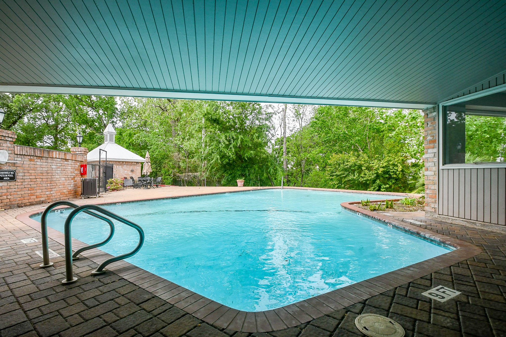2230 S Piney Point Road 221 Property Photo 16