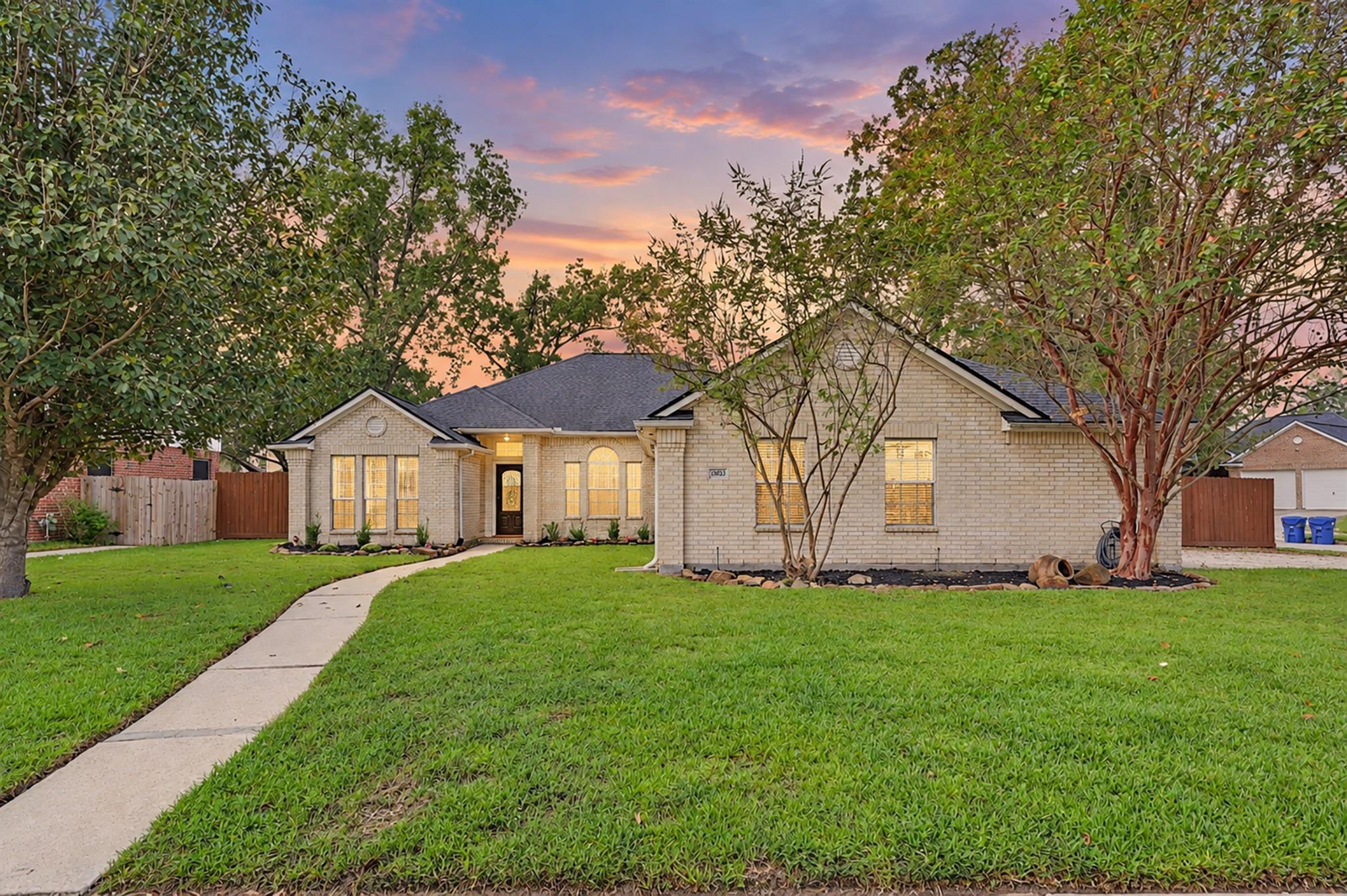 29823 Spring Acres Drive Property Photo 2