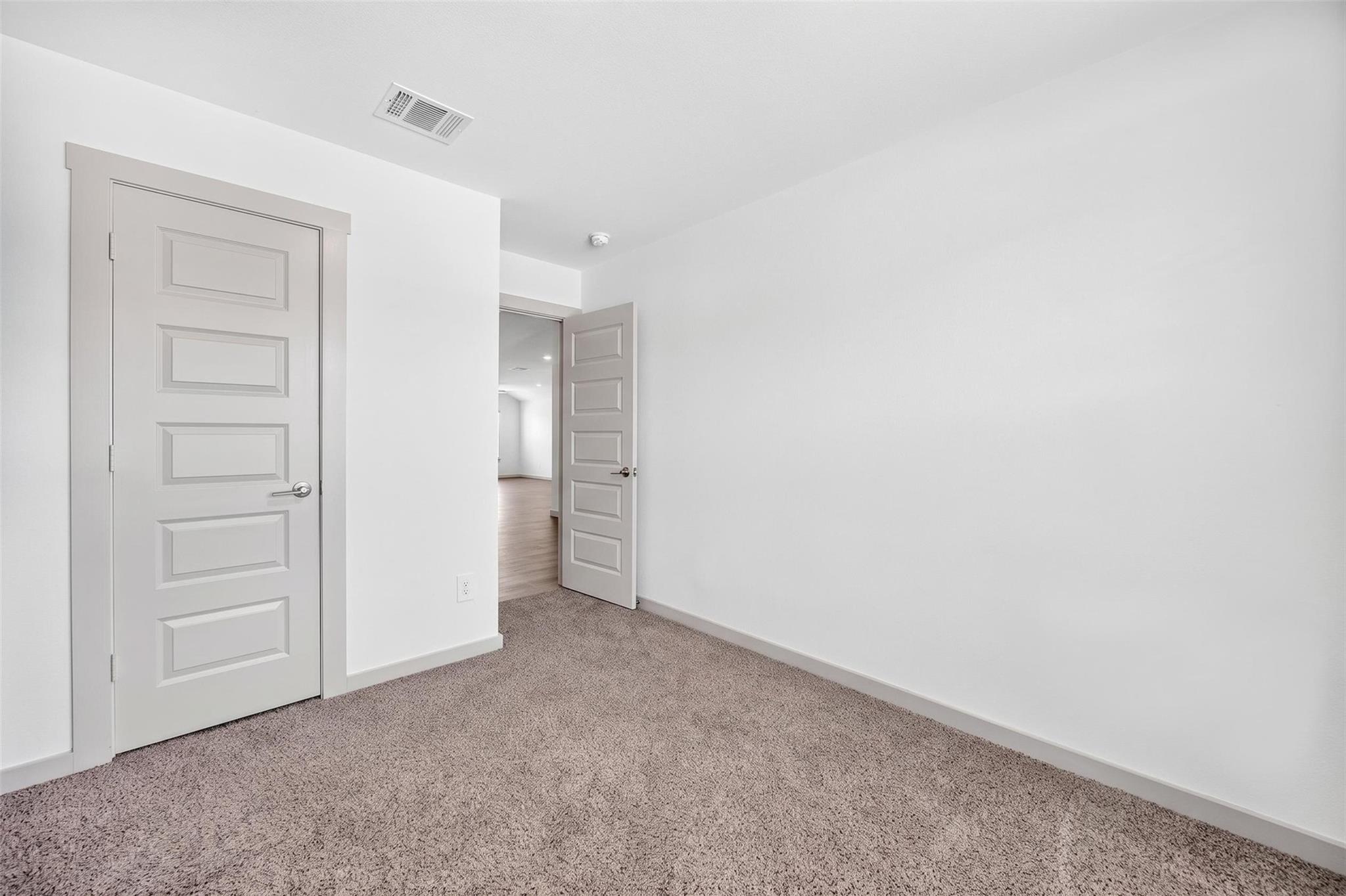 6903 Fleetwood Crescent Way Property Photo 24