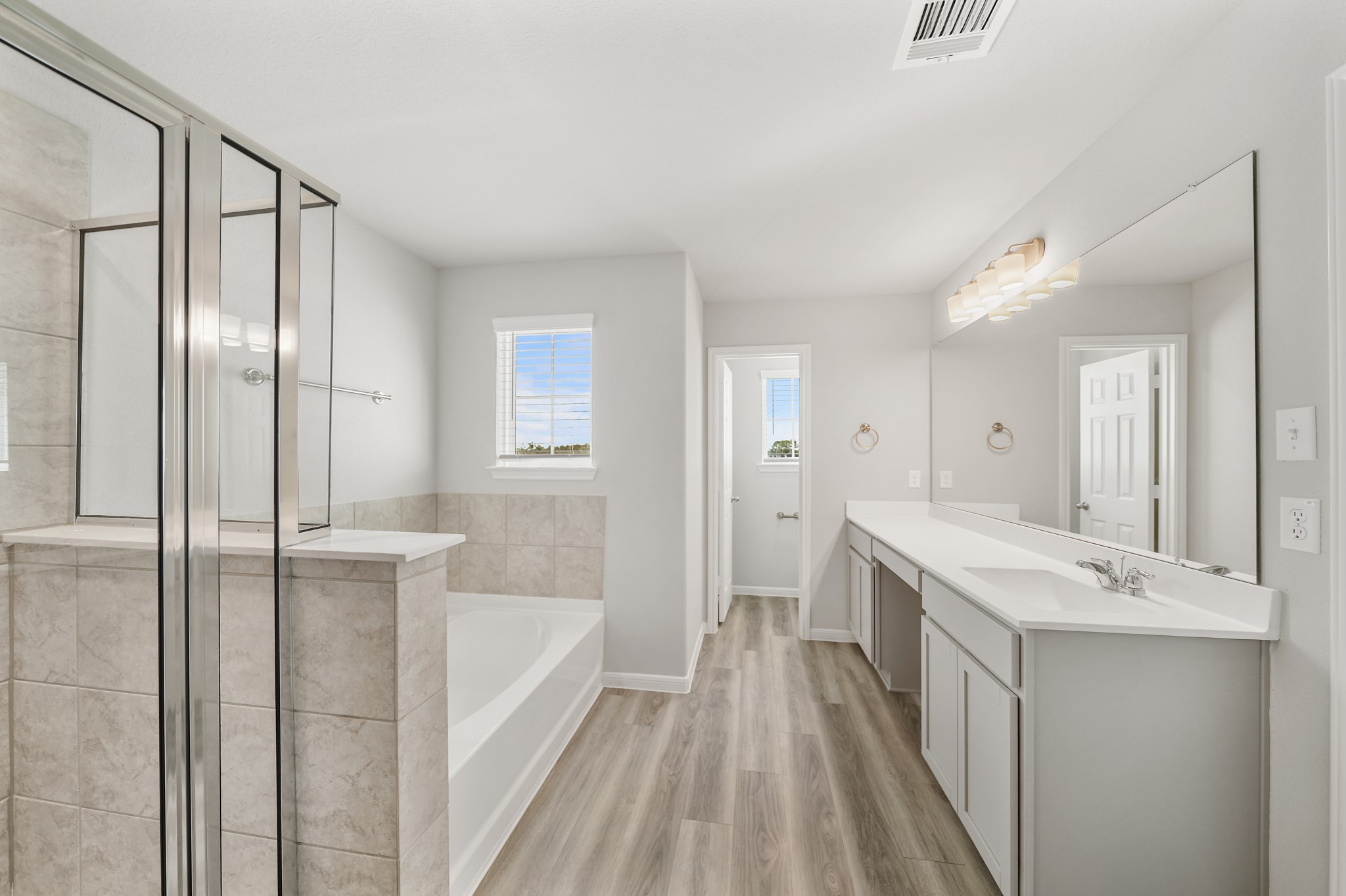 13313 Nabob Drive Property Photo 10