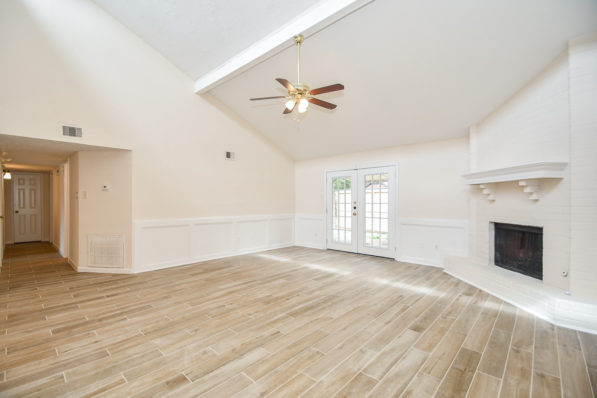1406 Willow Bend Court Property Photo 1