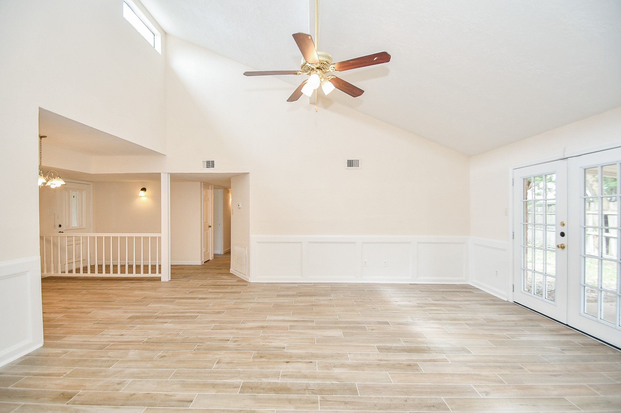 1406 Willow Bend Court Property Photo 10