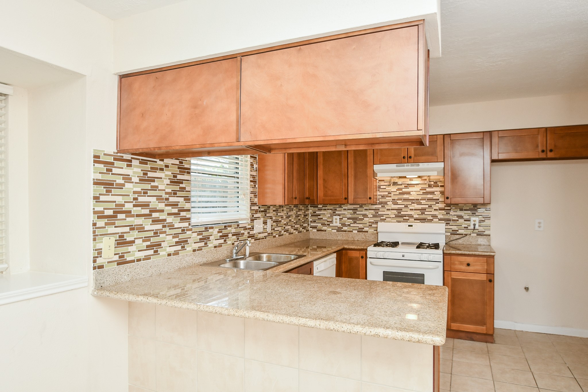 1406 Willow Bend Court Property Photo 16