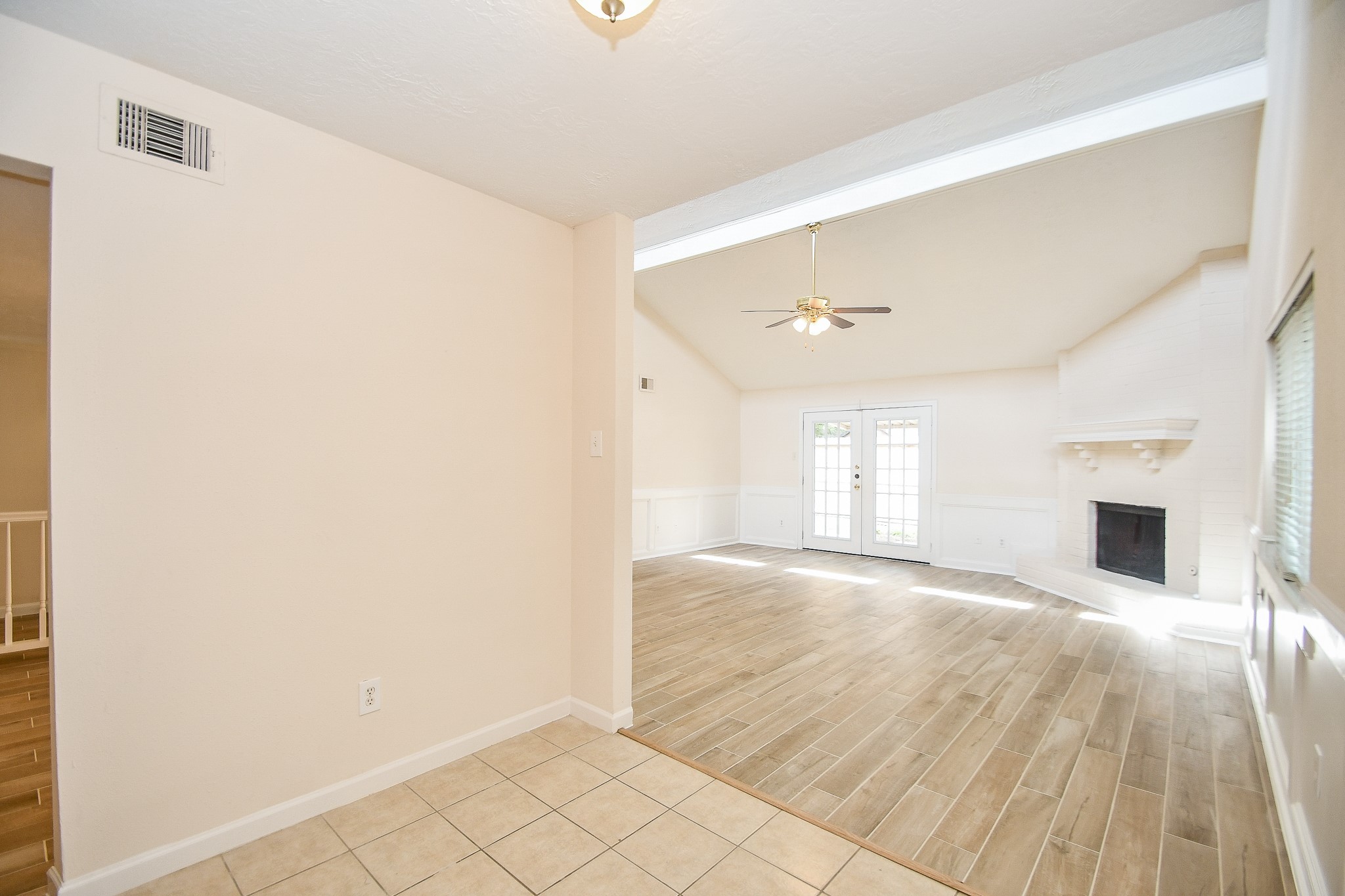 1406 Willow Bend Court Property Photo 18