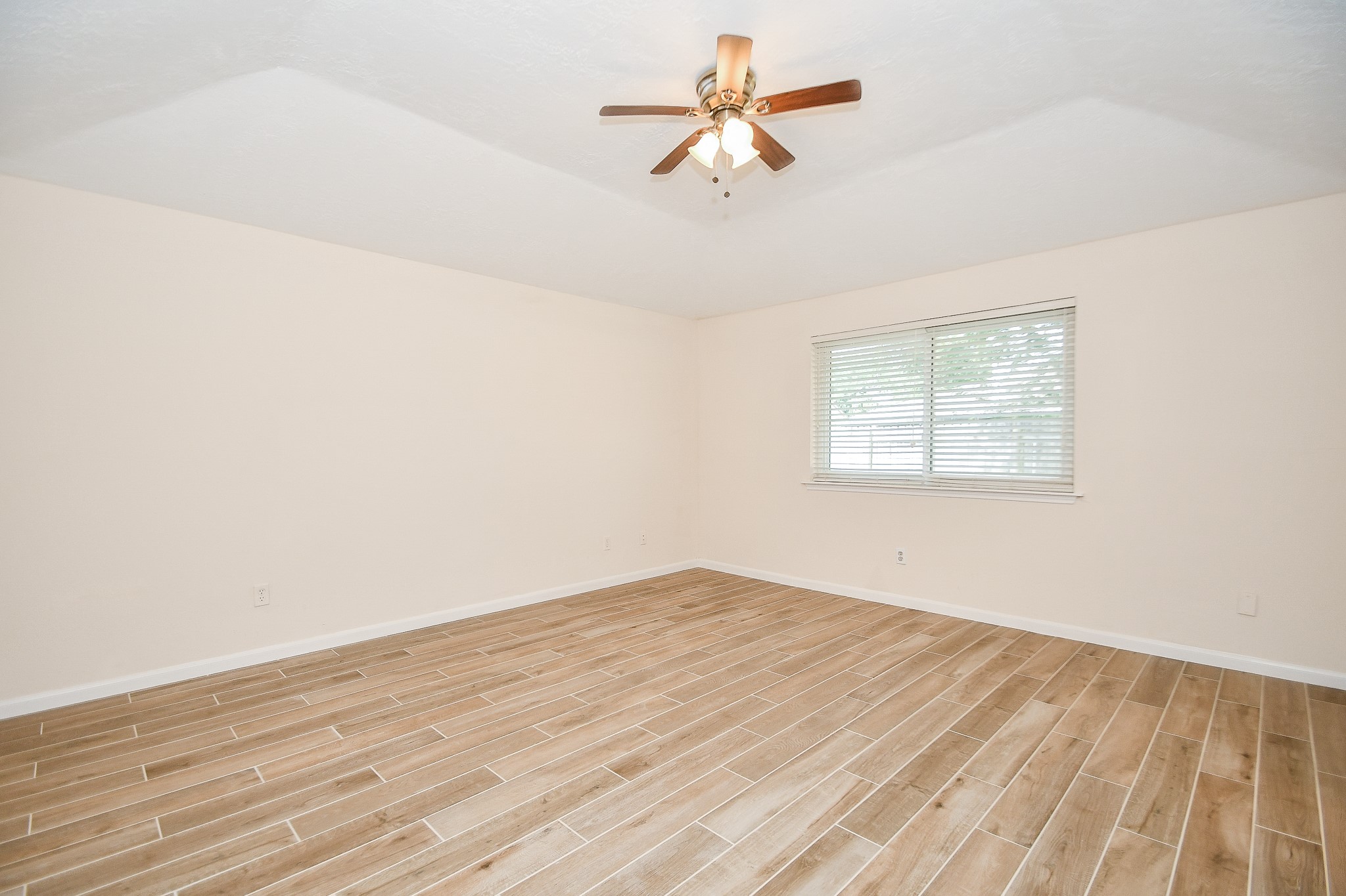 1406 Willow Bend Court Property Photo 19