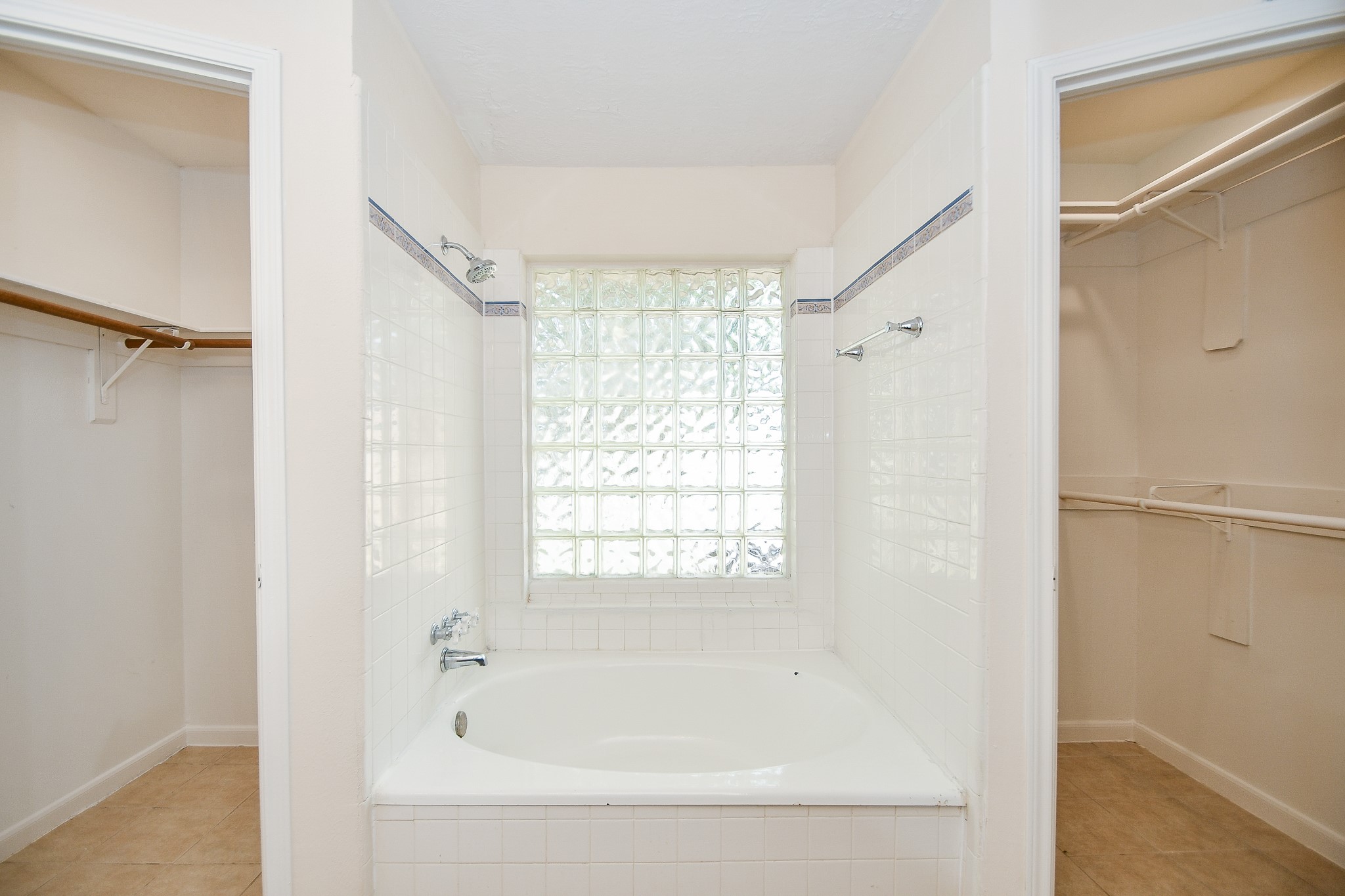 1406 Willow Bend Court Property Photo 22