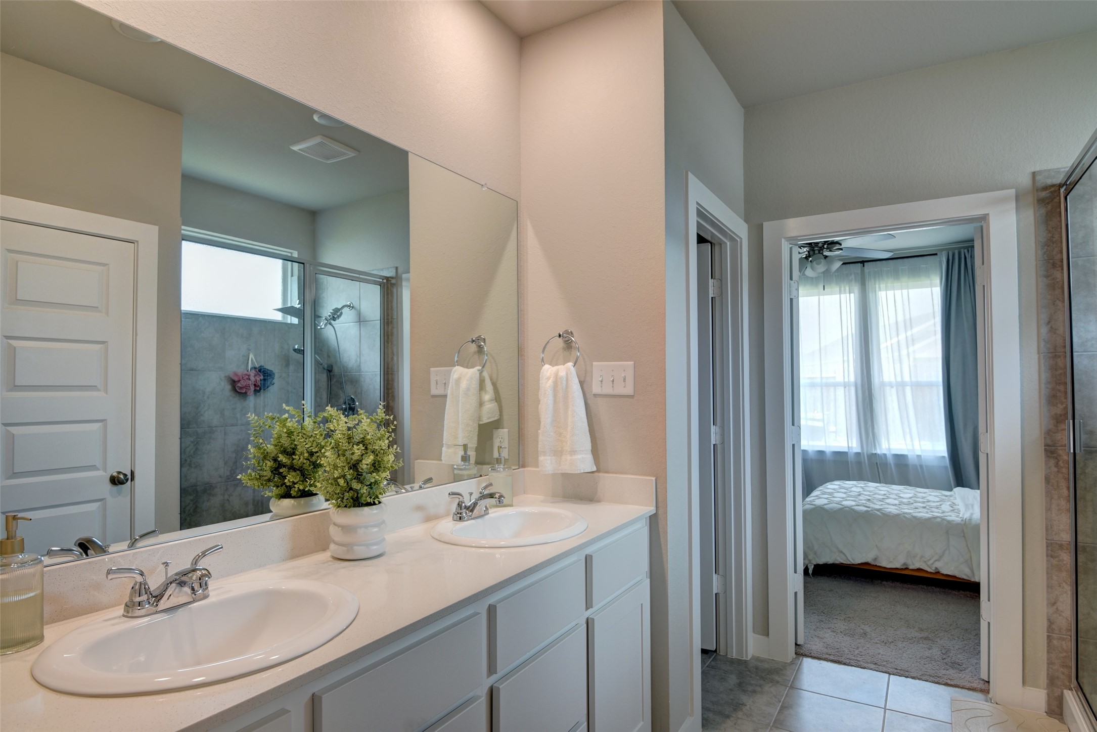 7215 Clearwater Cove Drive Property Photo 11