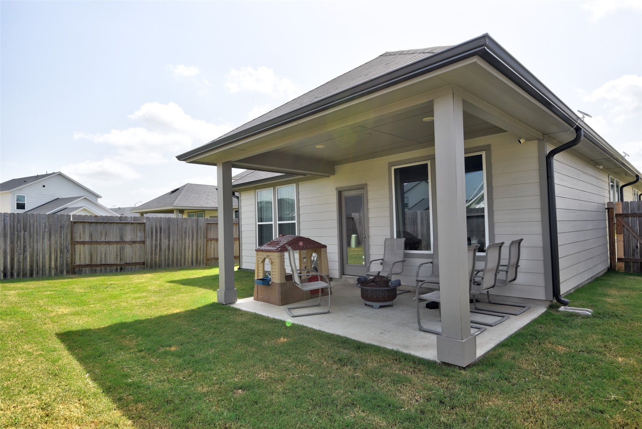 7215 Clearwater Cove Drive Property Photo 33