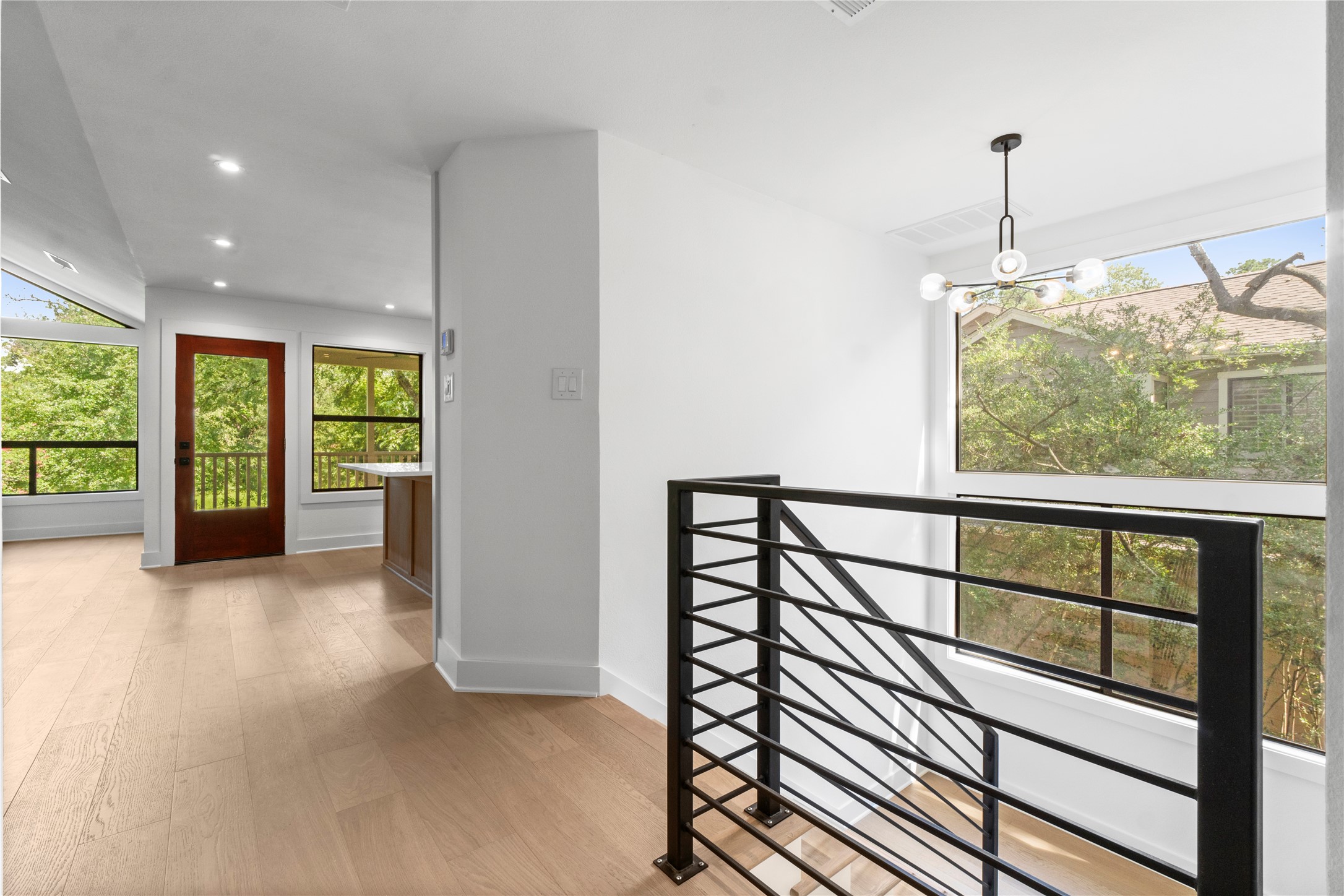 33 Split Rock Court Property Photo 4