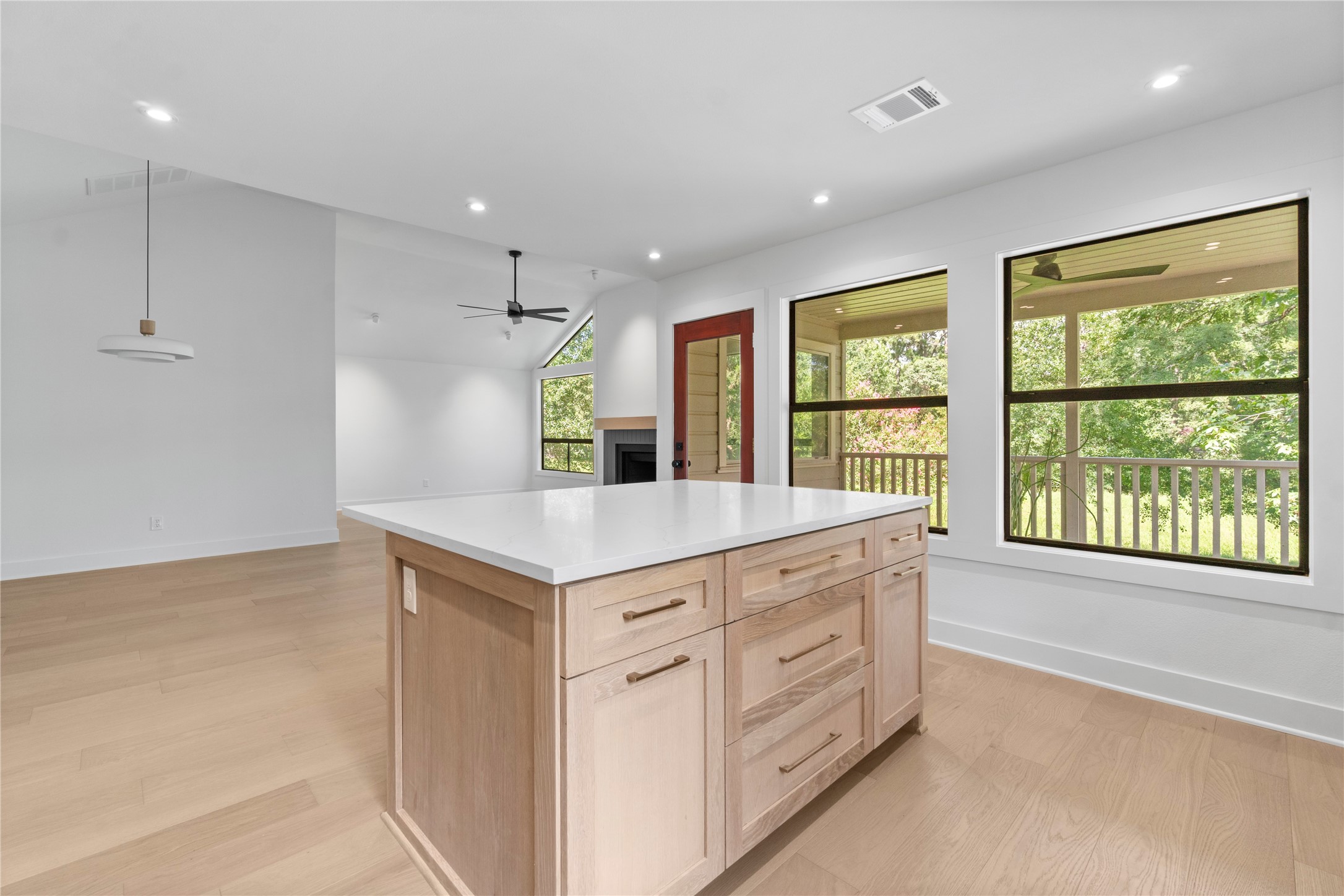 33 Split Rock Court Property Photo 5