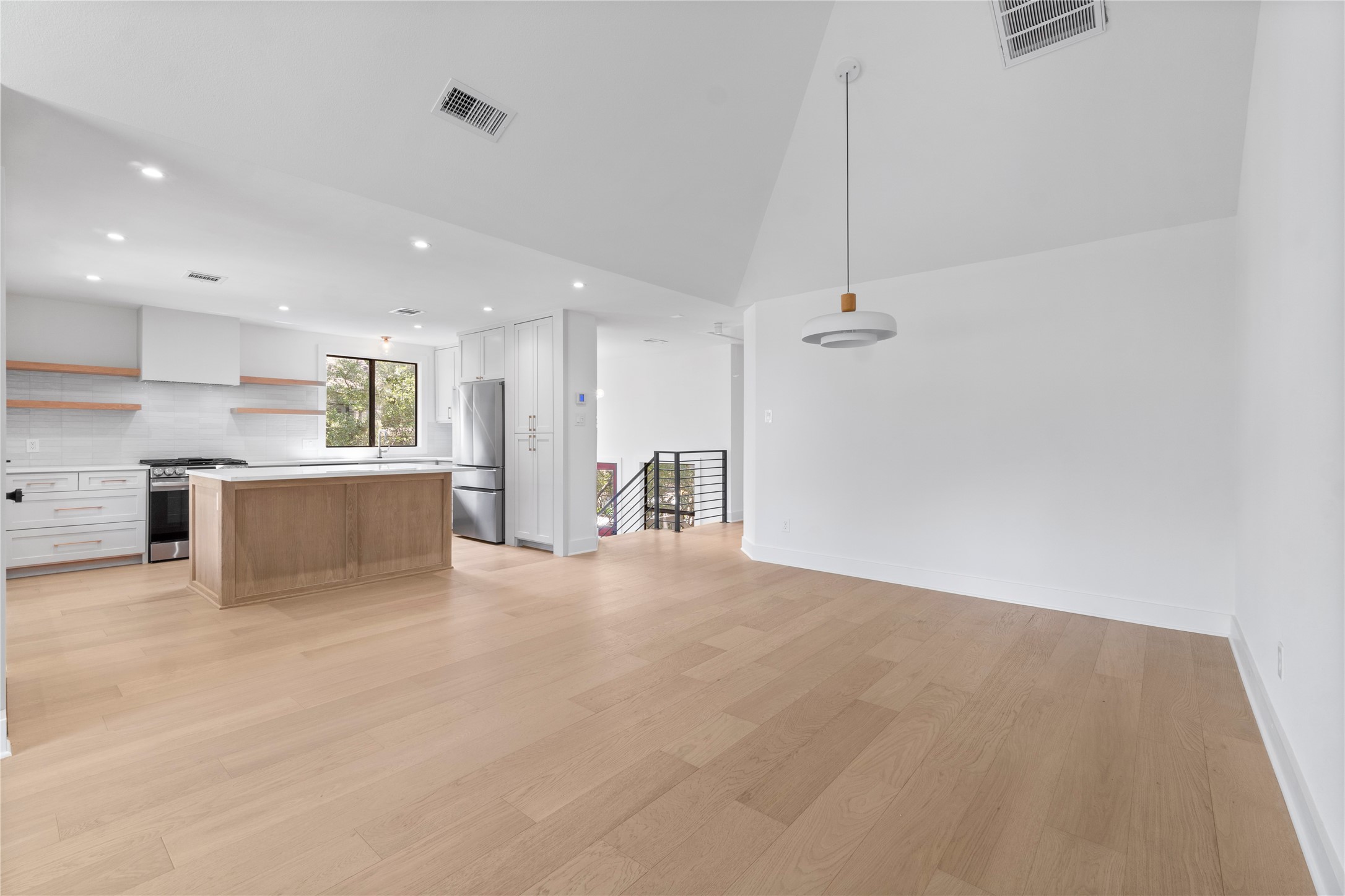 33 Split Rock Court Property Photo 9