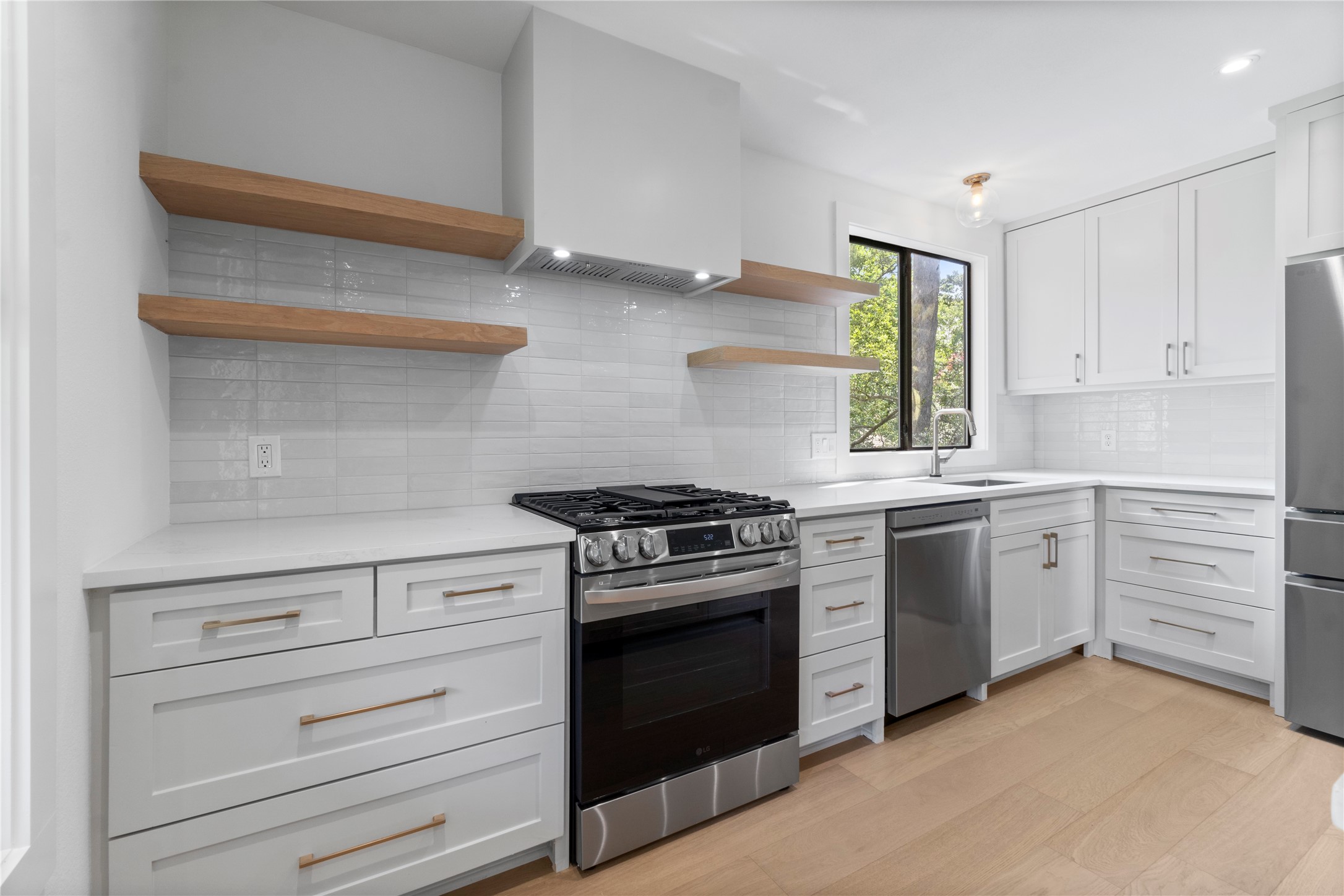 33 Split Rock Court Property Photo 10