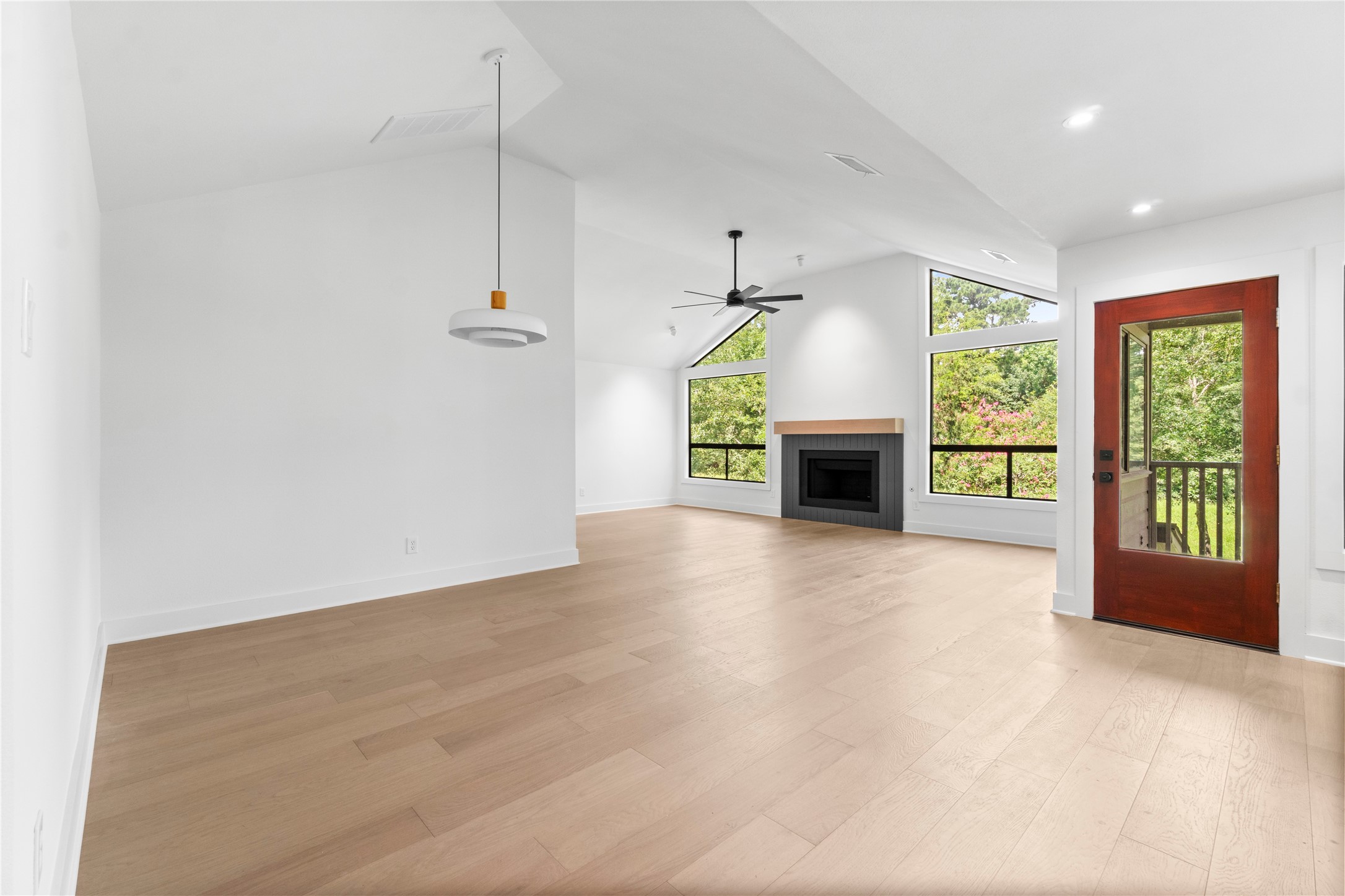 33 Split Rock Court Property Photo 15