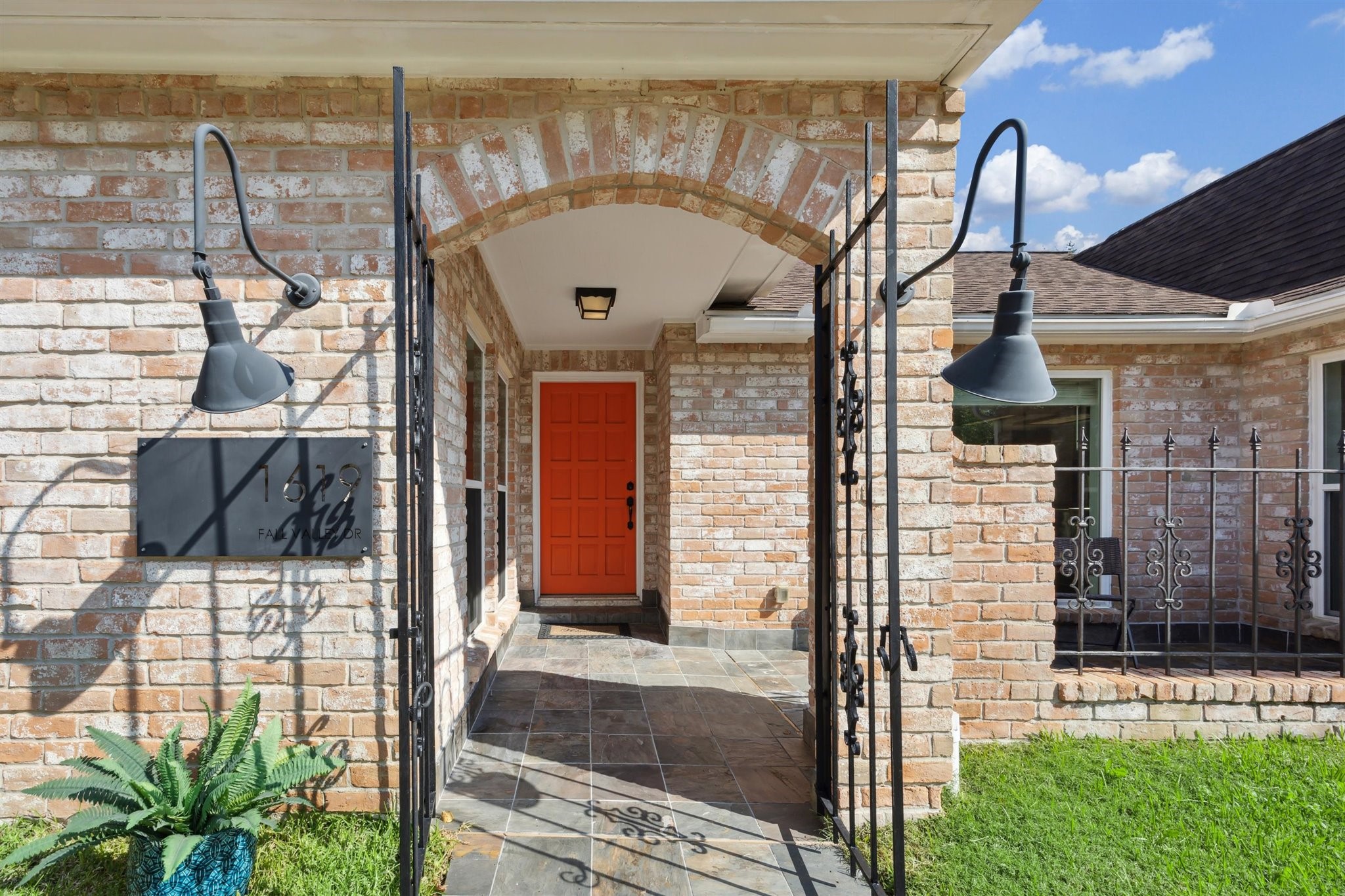 1619 Fall Valley Drive Property Photo