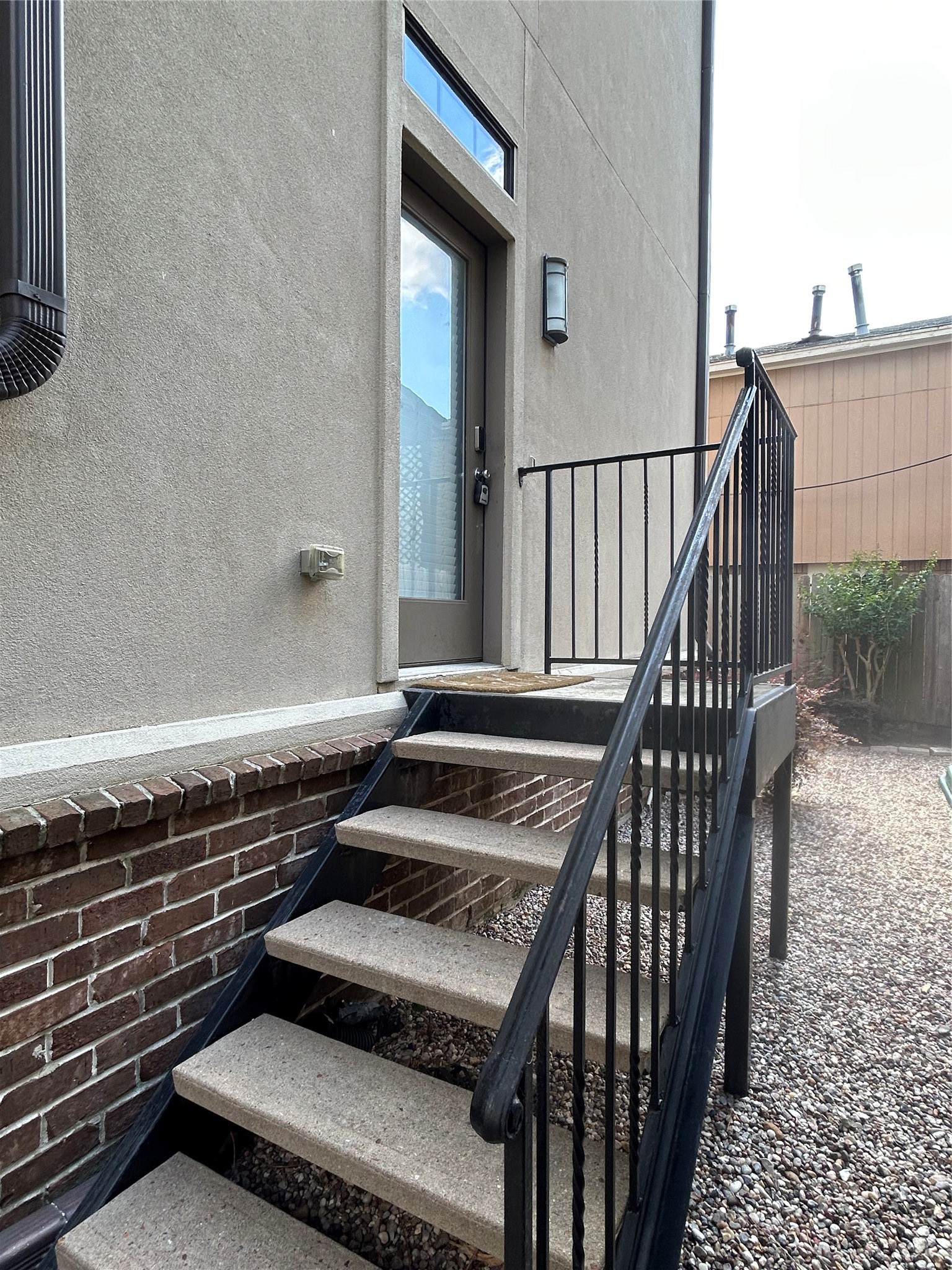 2609 Riverside Drive C Property Photo 2