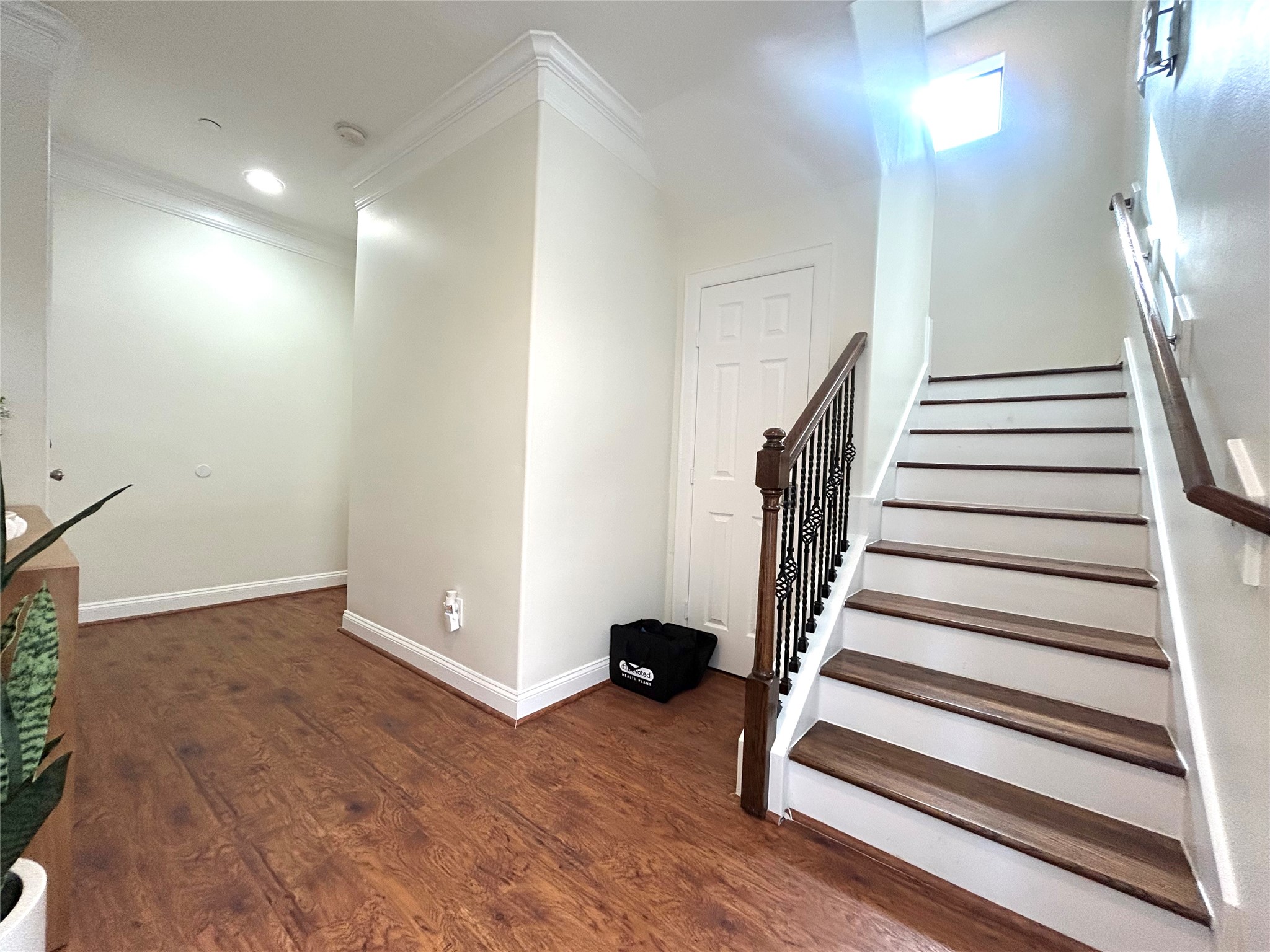 2609 Riverside Drive C Property Photo 3