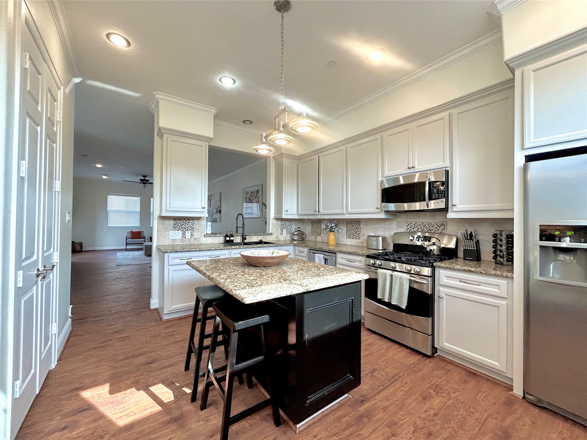 2609 Riverside Drive C Property Photo 10