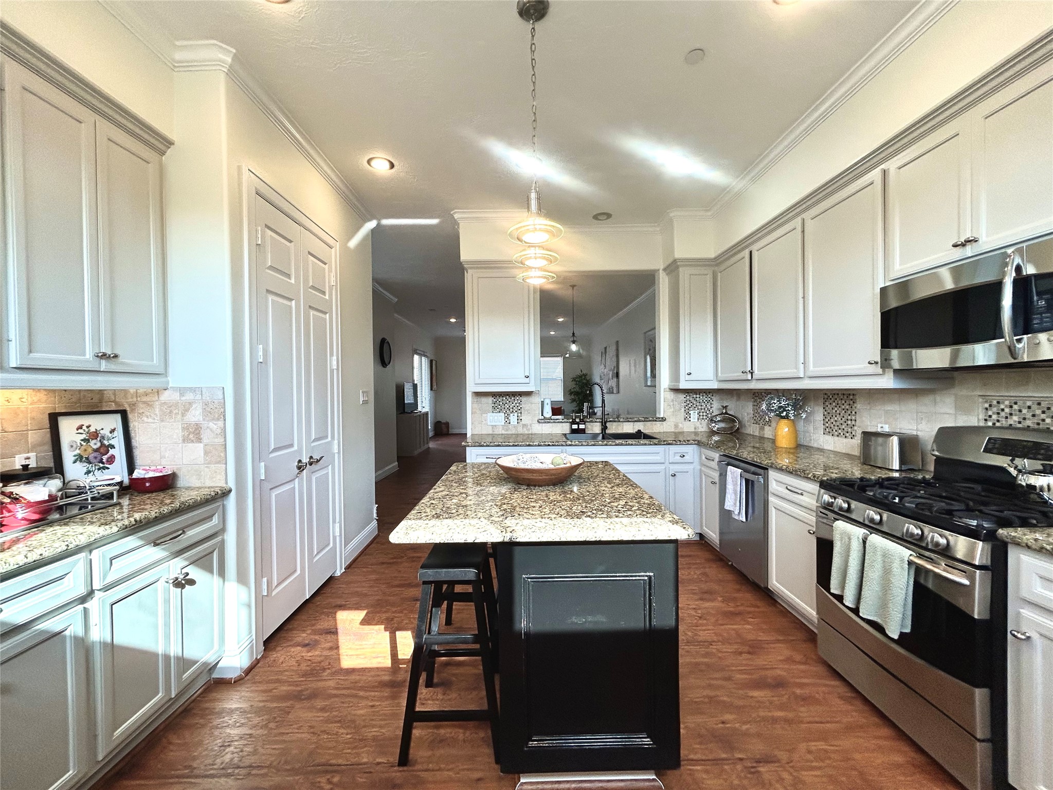 2609 Riverside Drive C Property Photo 11
