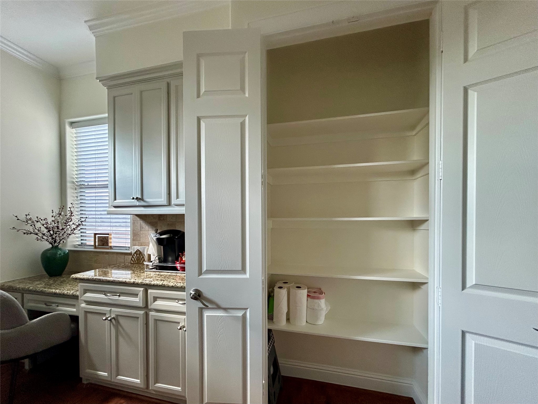 2609 Riverside Drive C Property Photo 13