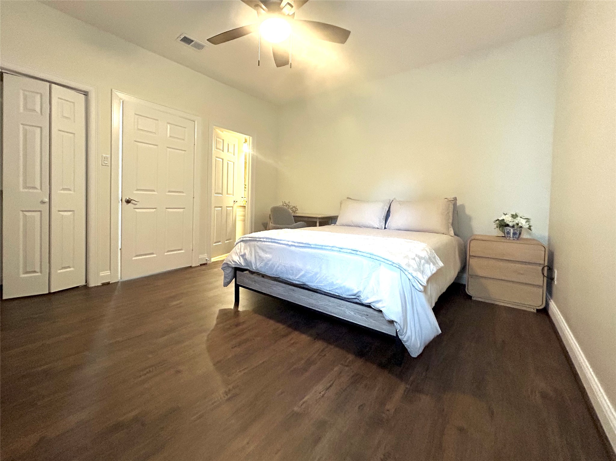 2609 Riverside Drive C Property Photo 15