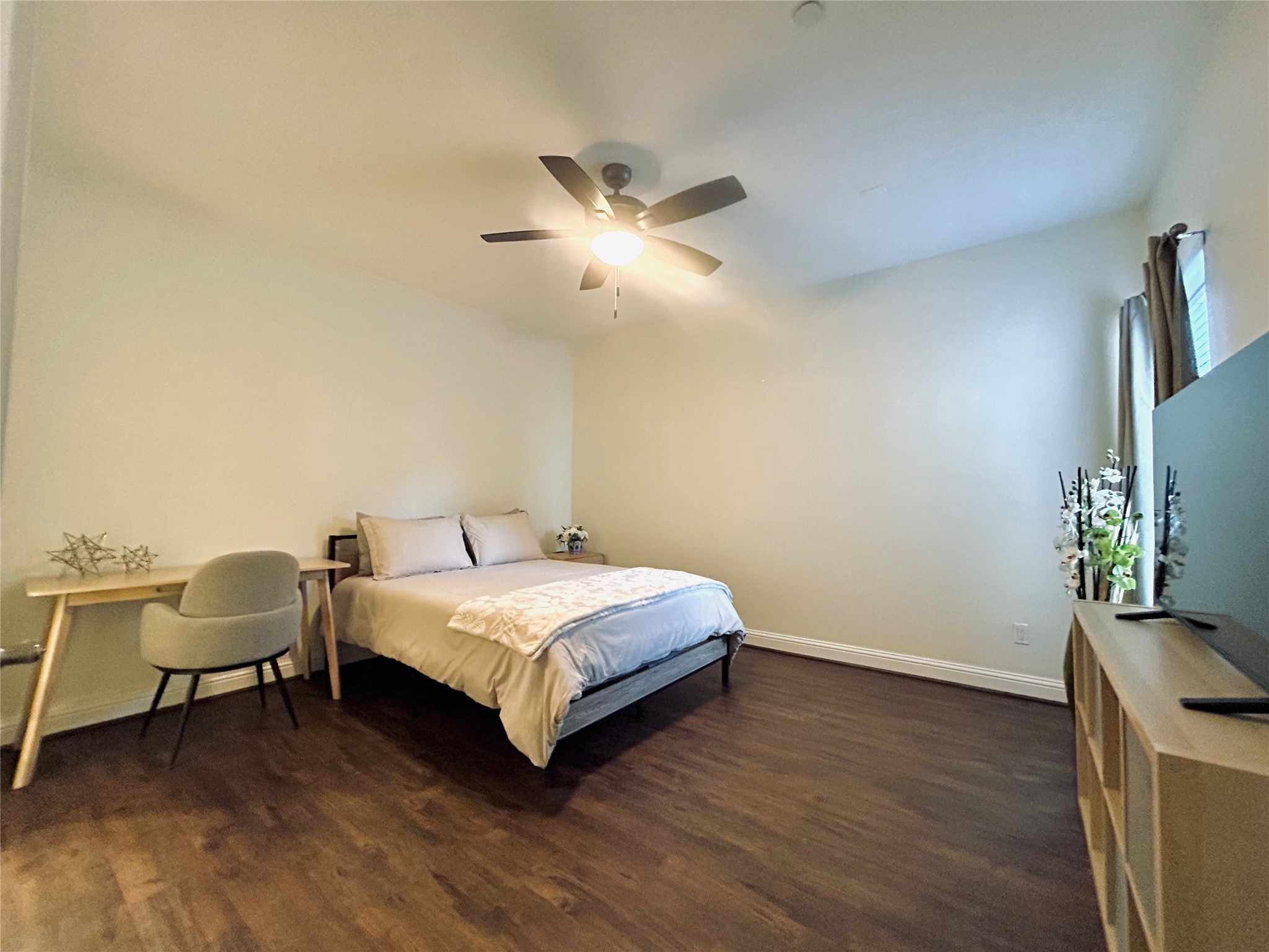 2609 Riverside Drive C Property Photo 16