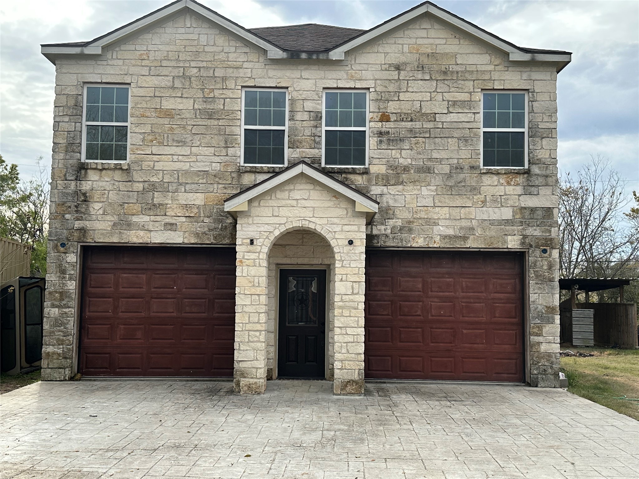 2126 Grayson Drive Property Photo