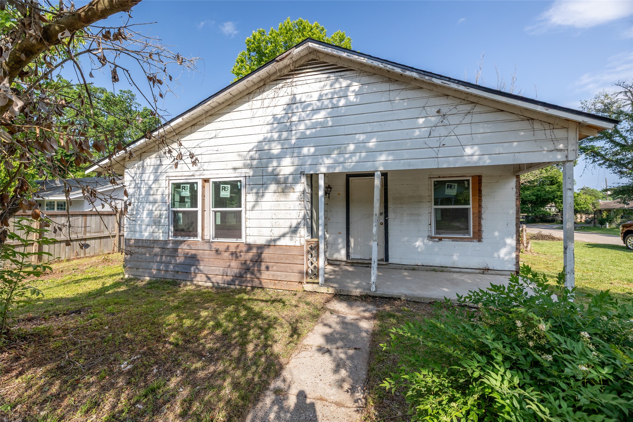 1112 N Blair Avenue Property Photo 1