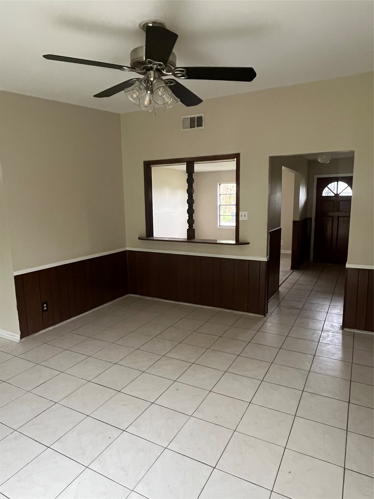 423 W Troy Road Property Photo 2