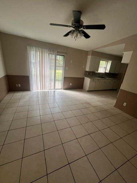 423 W Troy Road Property Photo 16